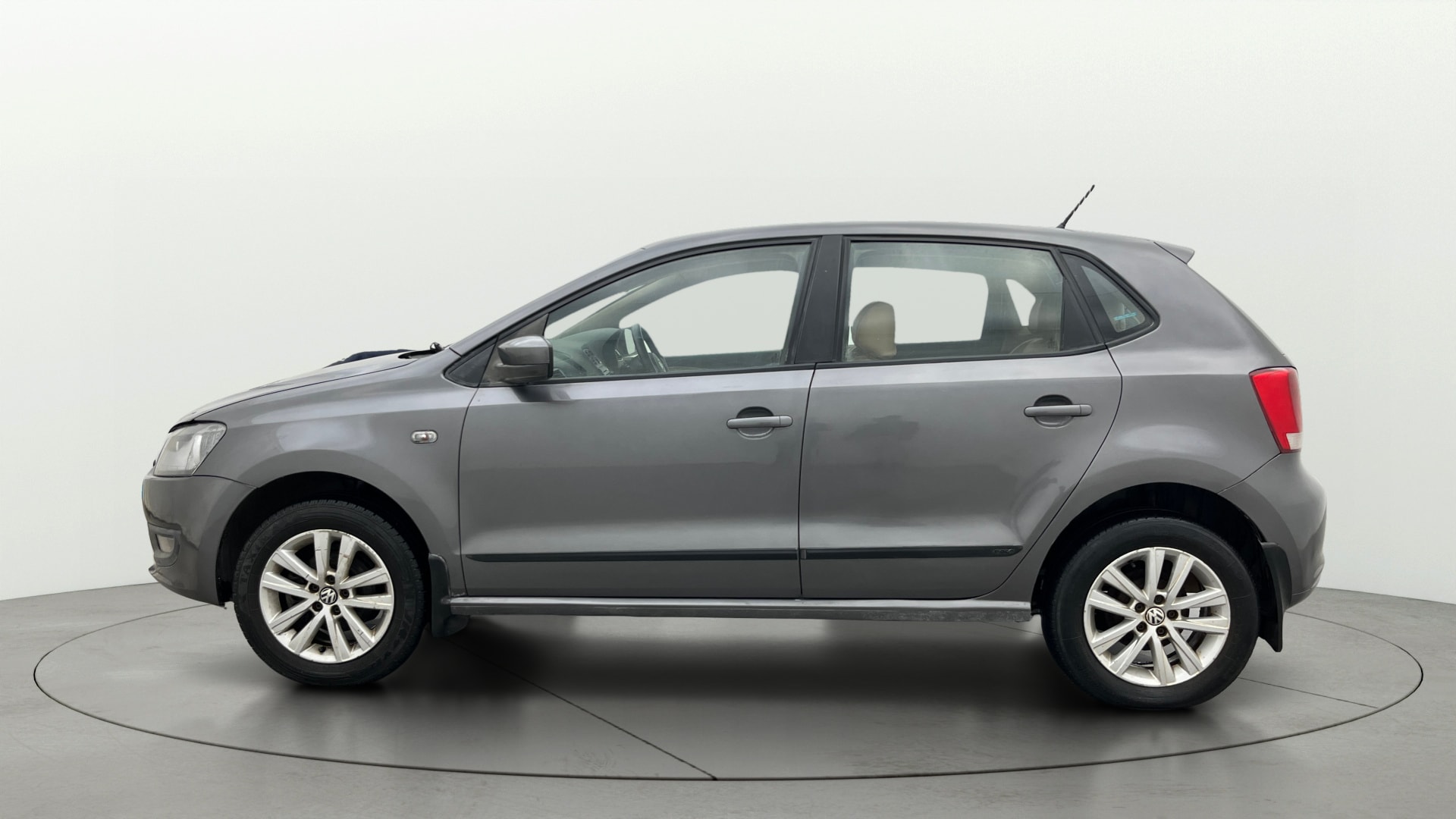 View 2013 Volkswagen Polo 1.2 Highline Diesel Image 5 Used 2013 Volkswagen Polo 1.2 Highline Diesel Image 5