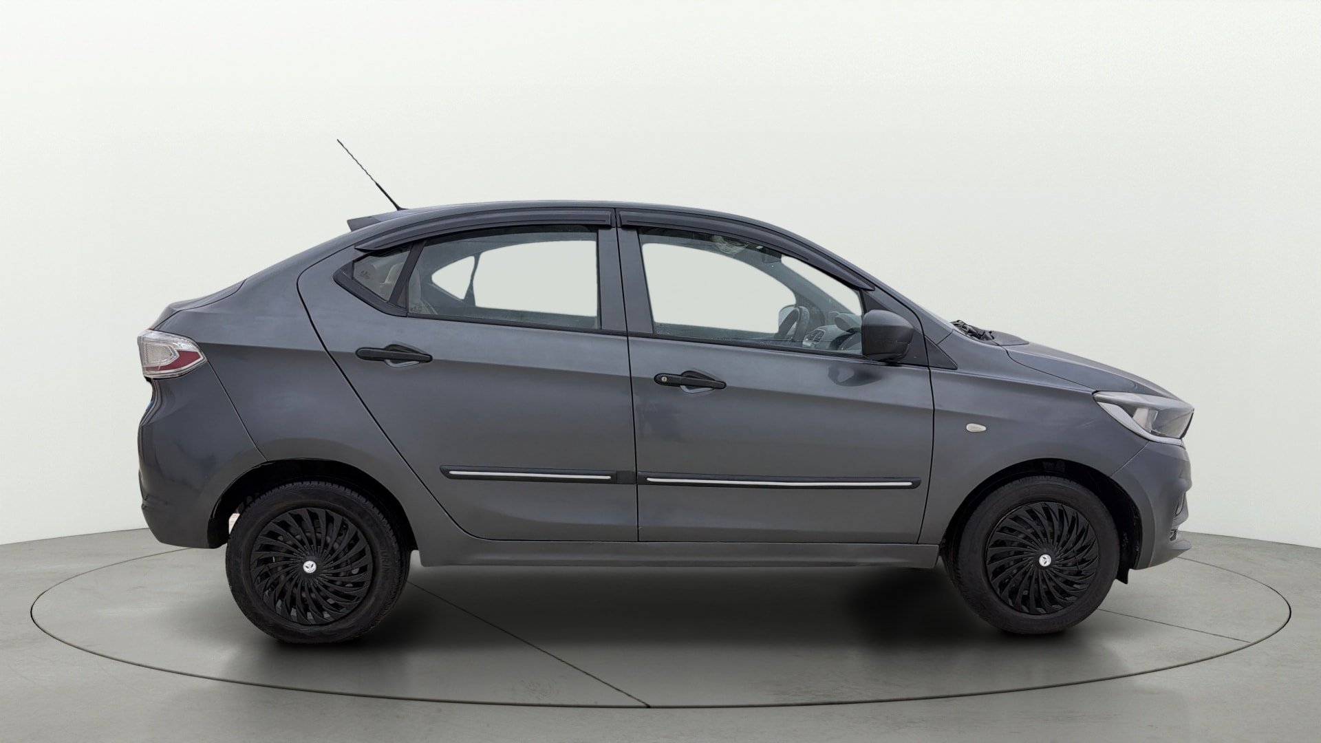 View 2022 Tata Tigor XE Diesel Image 8 Used 2022 Tata Tigor XE Diesel Image 8