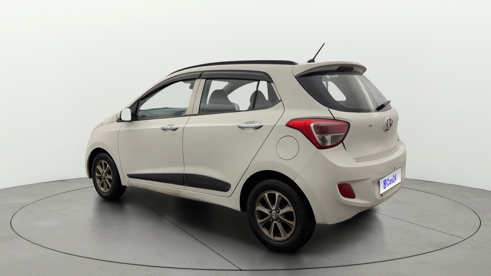 View 2014 Hyundai Grand i10 1.2 Asta Petrol Image 2 Used 2014 Hyundai Grand i10 1.2 Asta Petrol Image 2