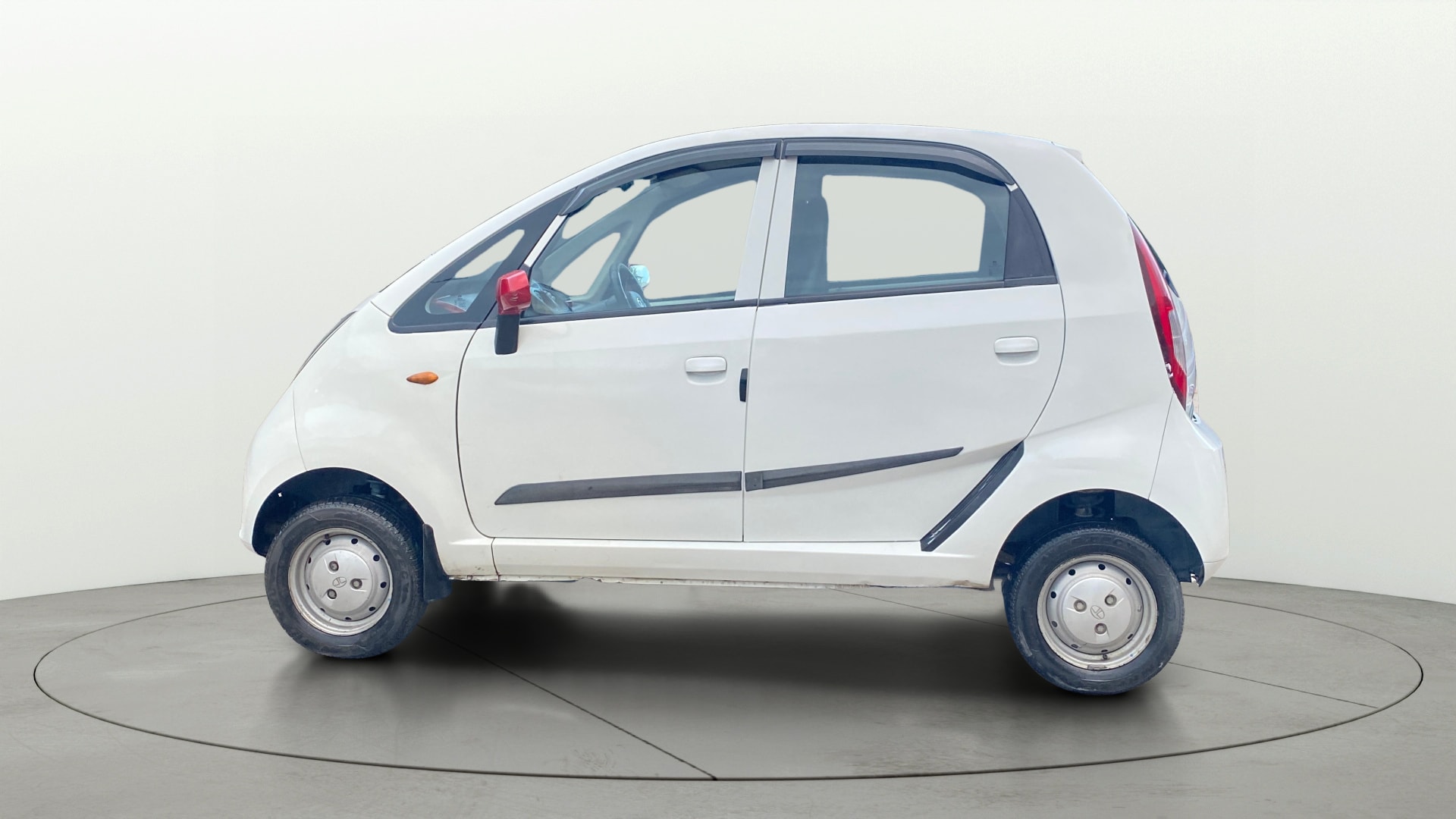 View 2017 Tata Nano XM Image 5 Used 2017 Tata Nano XM Image 5