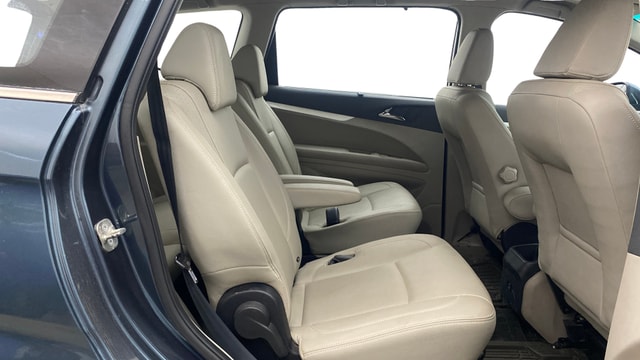 View Mahindra Marazzo Image 31 Used Mahindra Marazzo Image 31