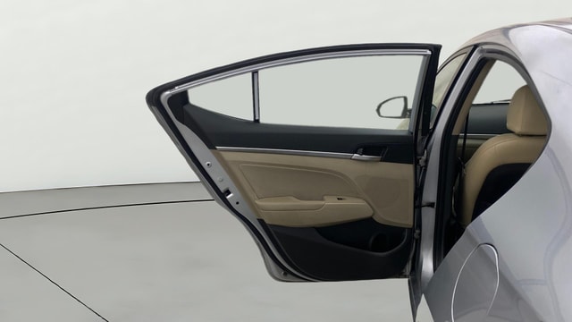 View Hyundai Elantra Image 15 Used Hyundai Elantra Image 15