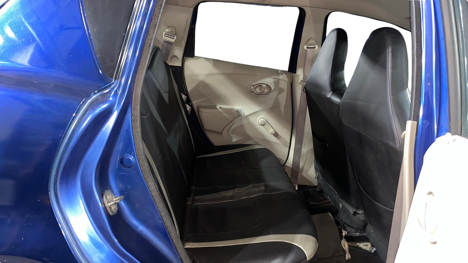 View 2016 Datsun Go T Image 28 Used 2016 Datsun Go T Image 28