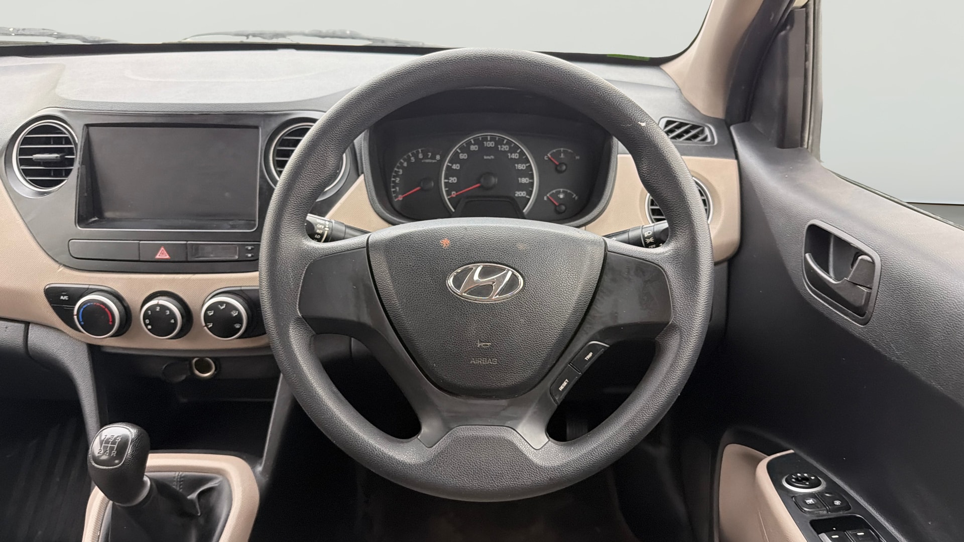 Used 2016 Hyundai Grand i10 Used 2016 Hyundai Grand i10