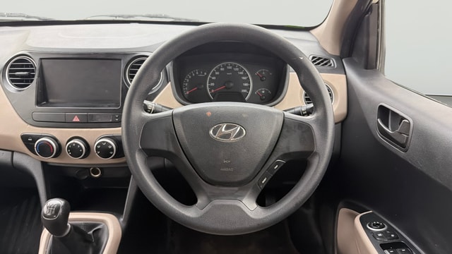 View Hyundai Grand i10 Image 20 Used Hyundai Grand i10 Image 20
