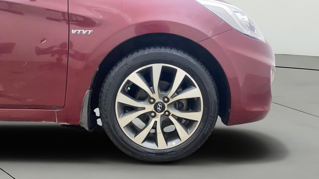 View Hyundai Fluidic Verna Image 42 Used Hyundai Fluidic Verna Image 42