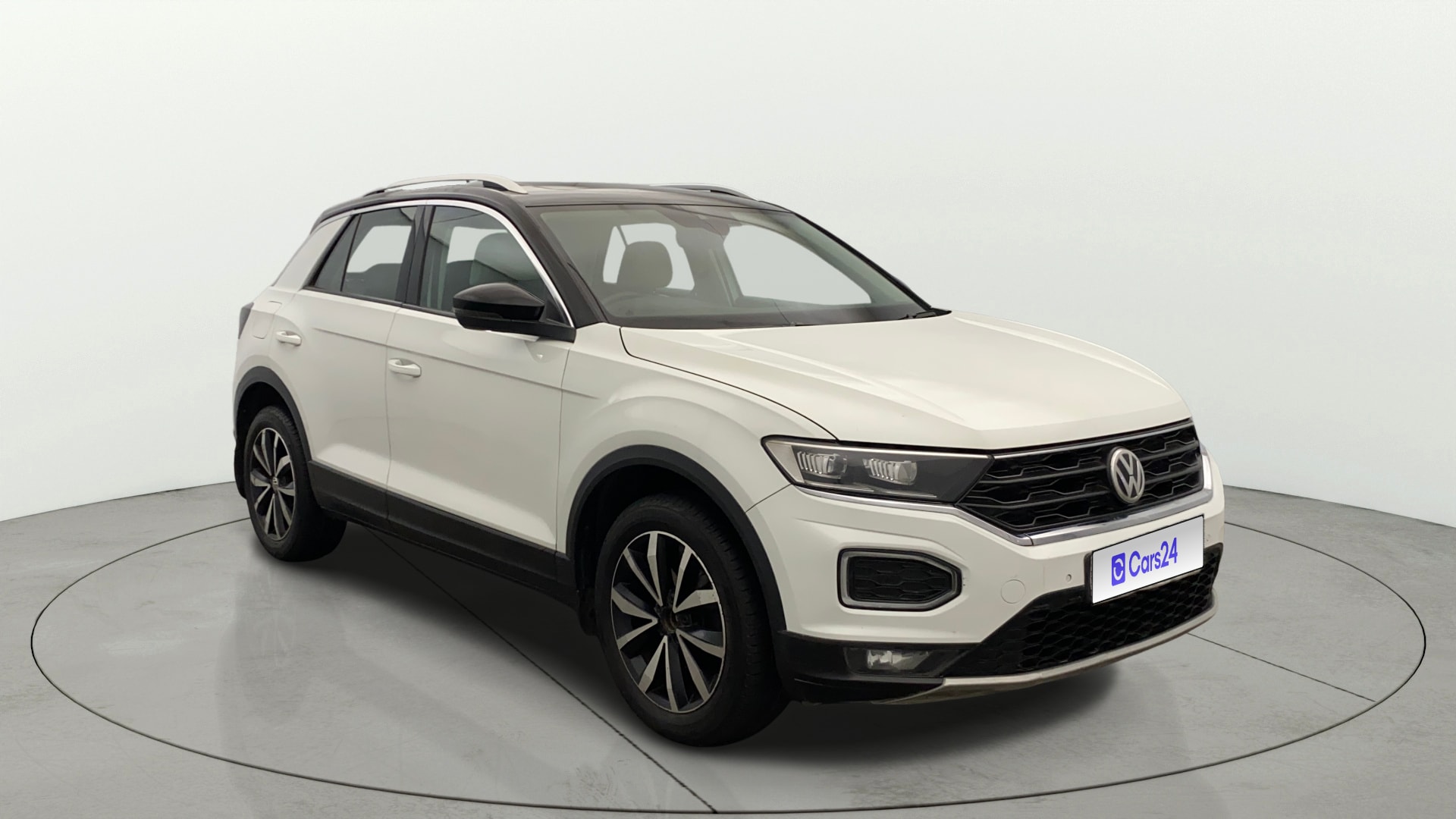 View 2020 Volkswagen T-Roc 1.5 TSI Image 14 Used 2020 Volkswagen T-Roc 1.5 TSI Image 14