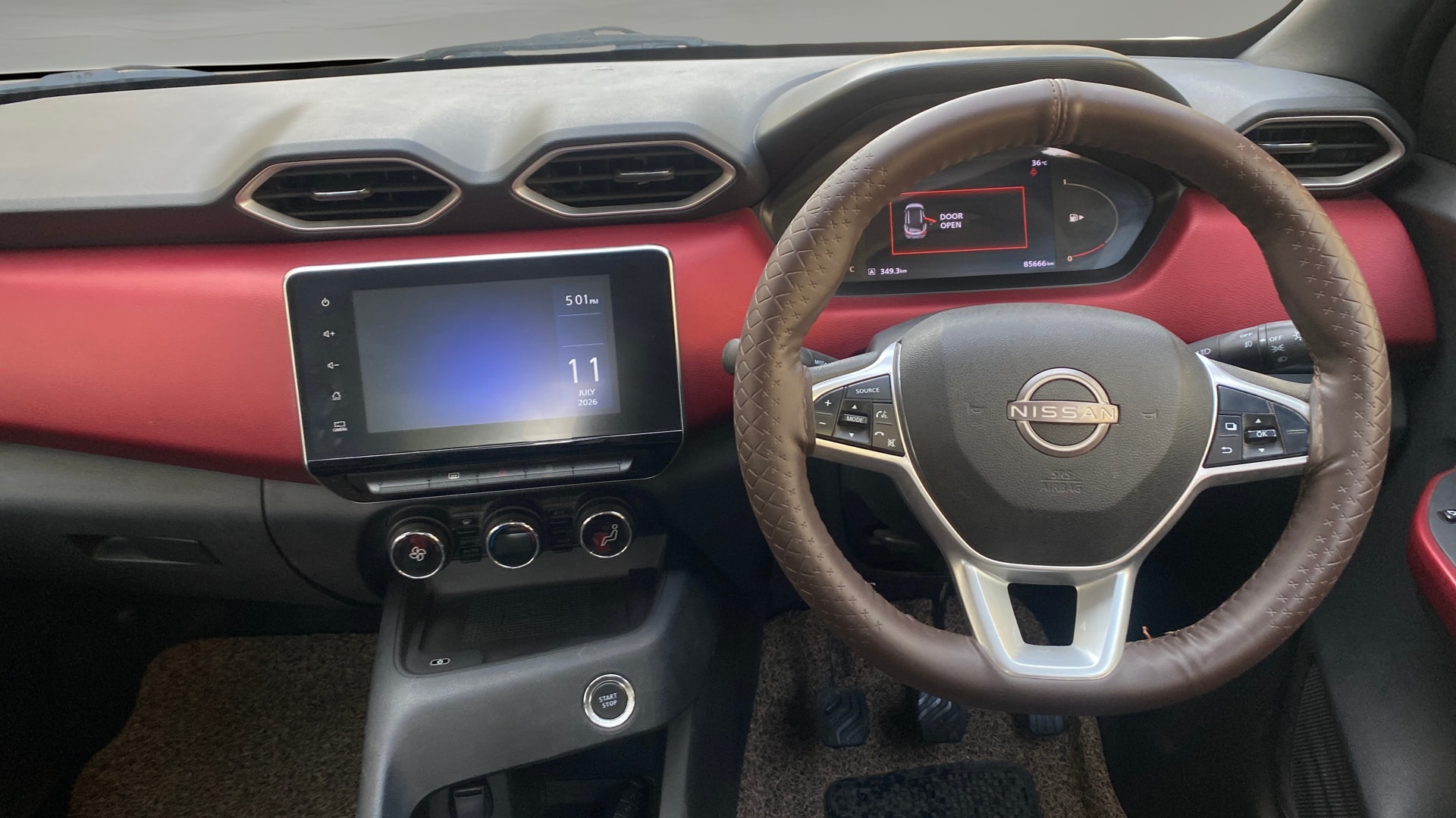 View 2023 Nissan Magnite XV MT Red Edition Image 20 Used 2023 Nissan Magnite XV MT Red Edition Image 20