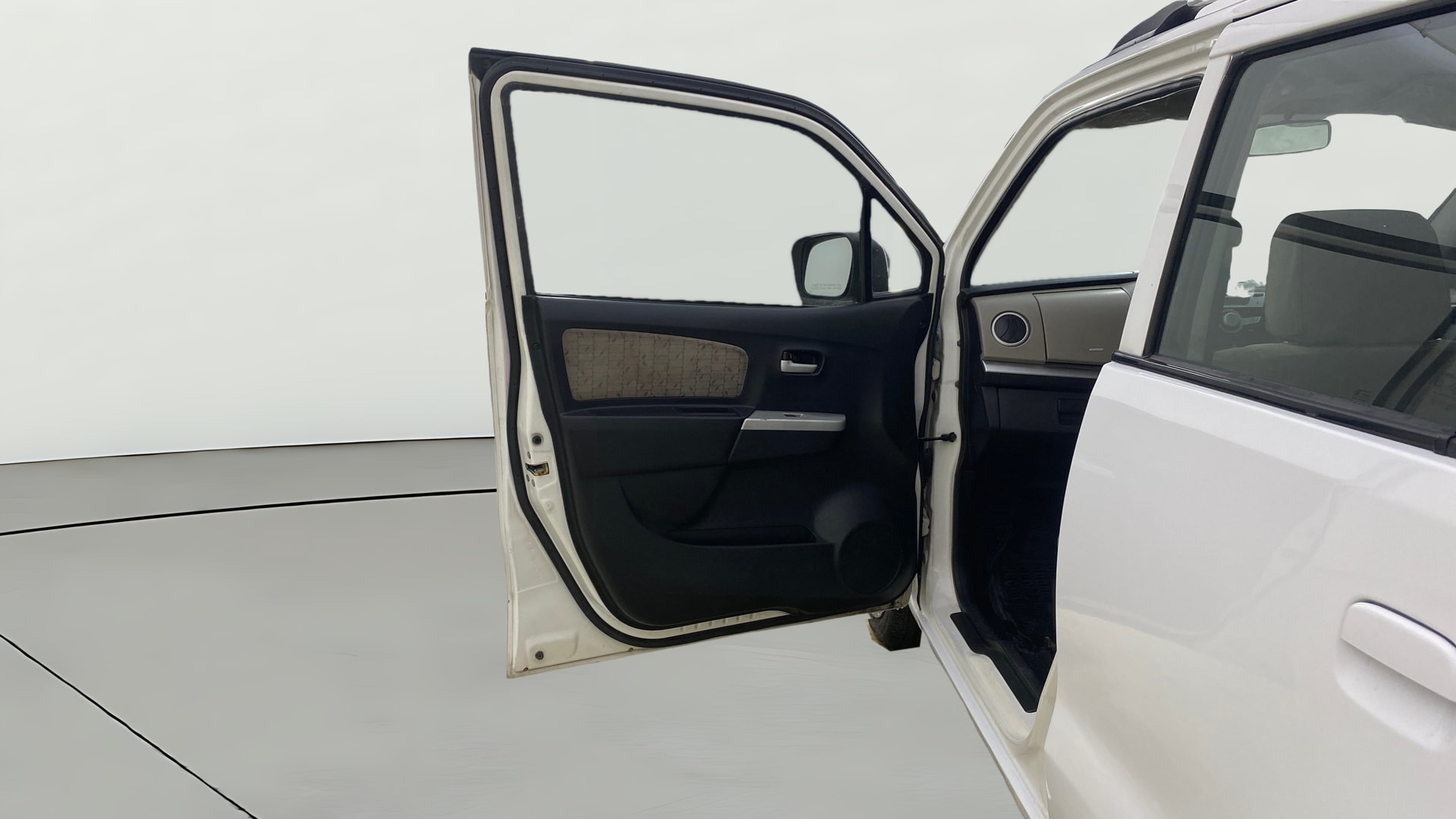 View 2015 Maruti Suzuki 1000 Base Variant Image 30 Used 2015 Maruti Suzuki 1000 Base Variant Image 30
