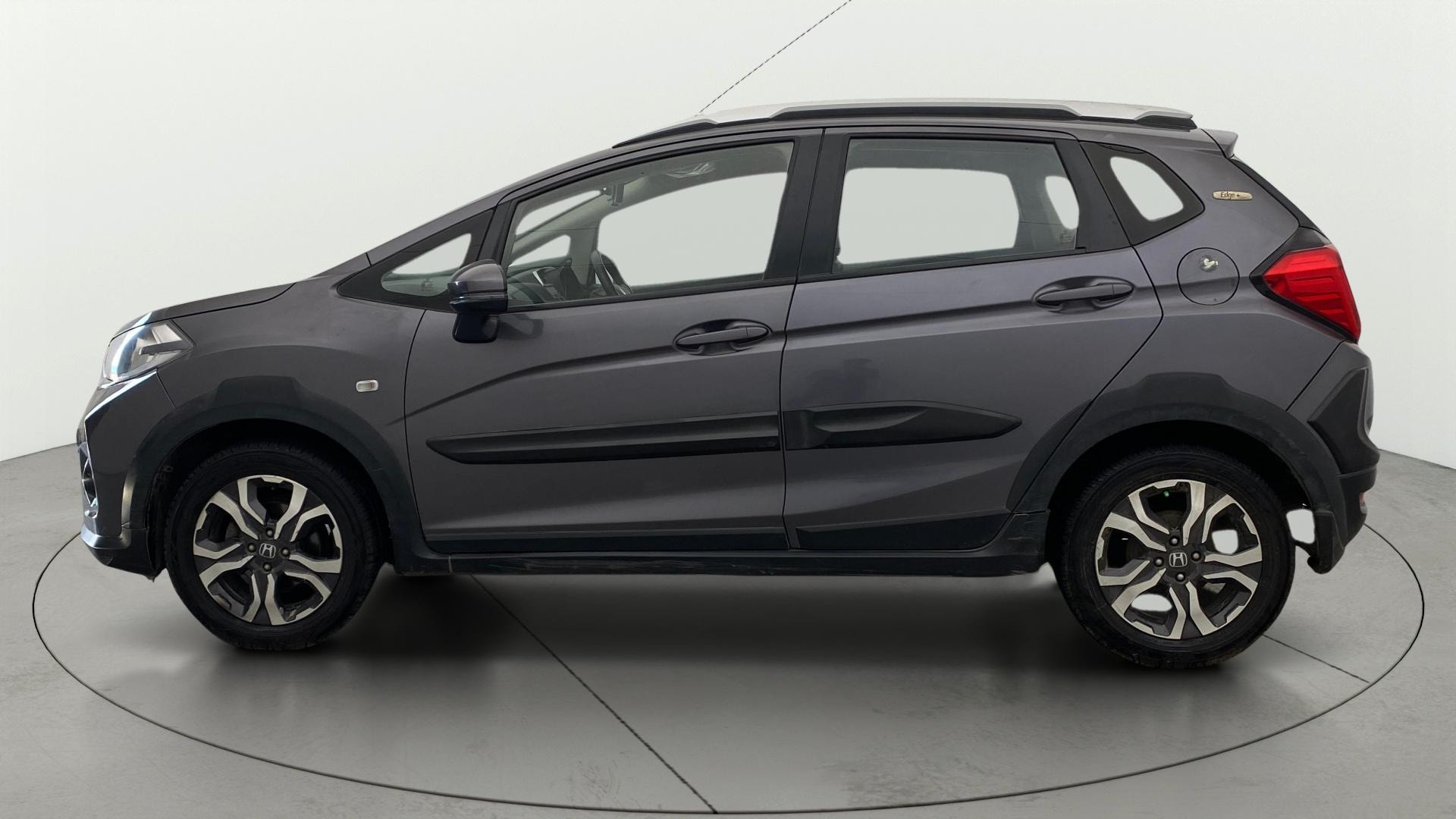 View 2019 Honda WR-V S MT Diesel Edge Edition Image 5 Used 2019 Honda WR-V S MT Diesel Edge Edition Image 5