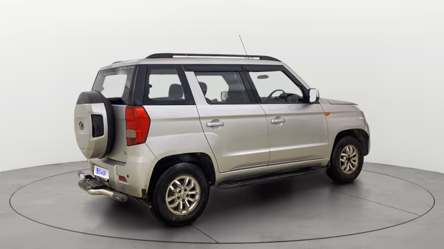 View Mahindra TUV300 Image 44 Used Mahindra TUV300 Image 44