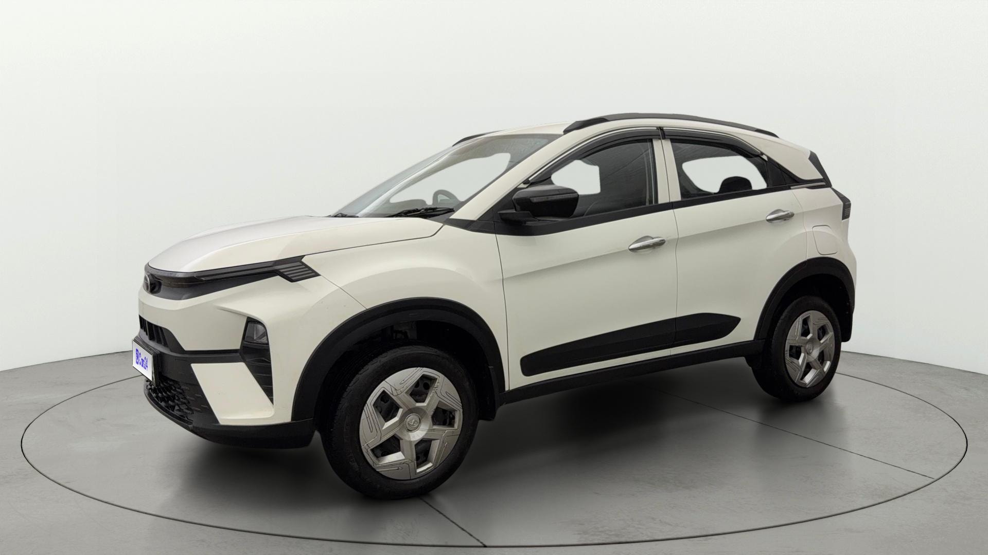 View 2024 Tata Nexon Revotron XE Image 36 Used 2024 Tata Nexon Revotron XE Image 36