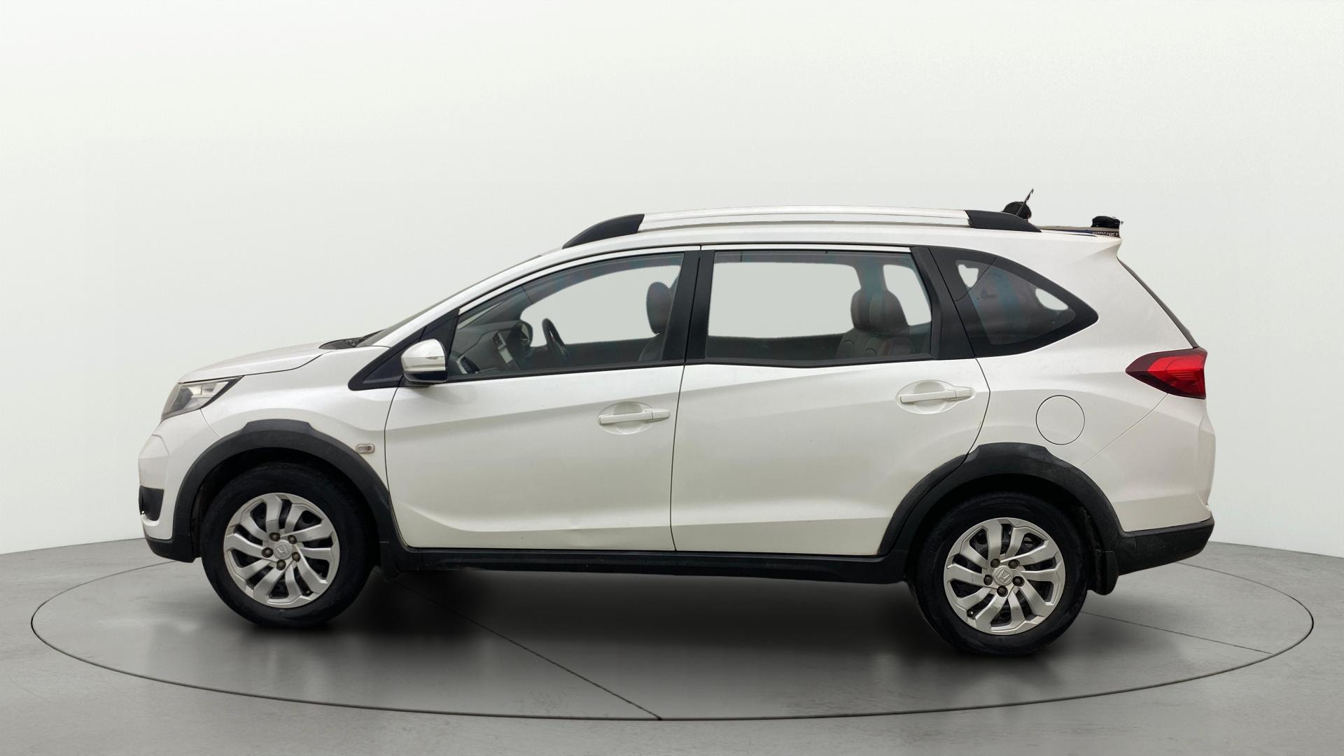 View 2016 Honda BR-V E Diesel Image 5 Used 2016 Honda BR-V E Diesel Image 5
