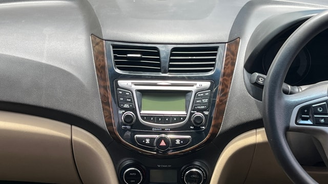 View Hyundai Fluidic Verna Image 17 Used Hyundai Fluidic Verna Image 17