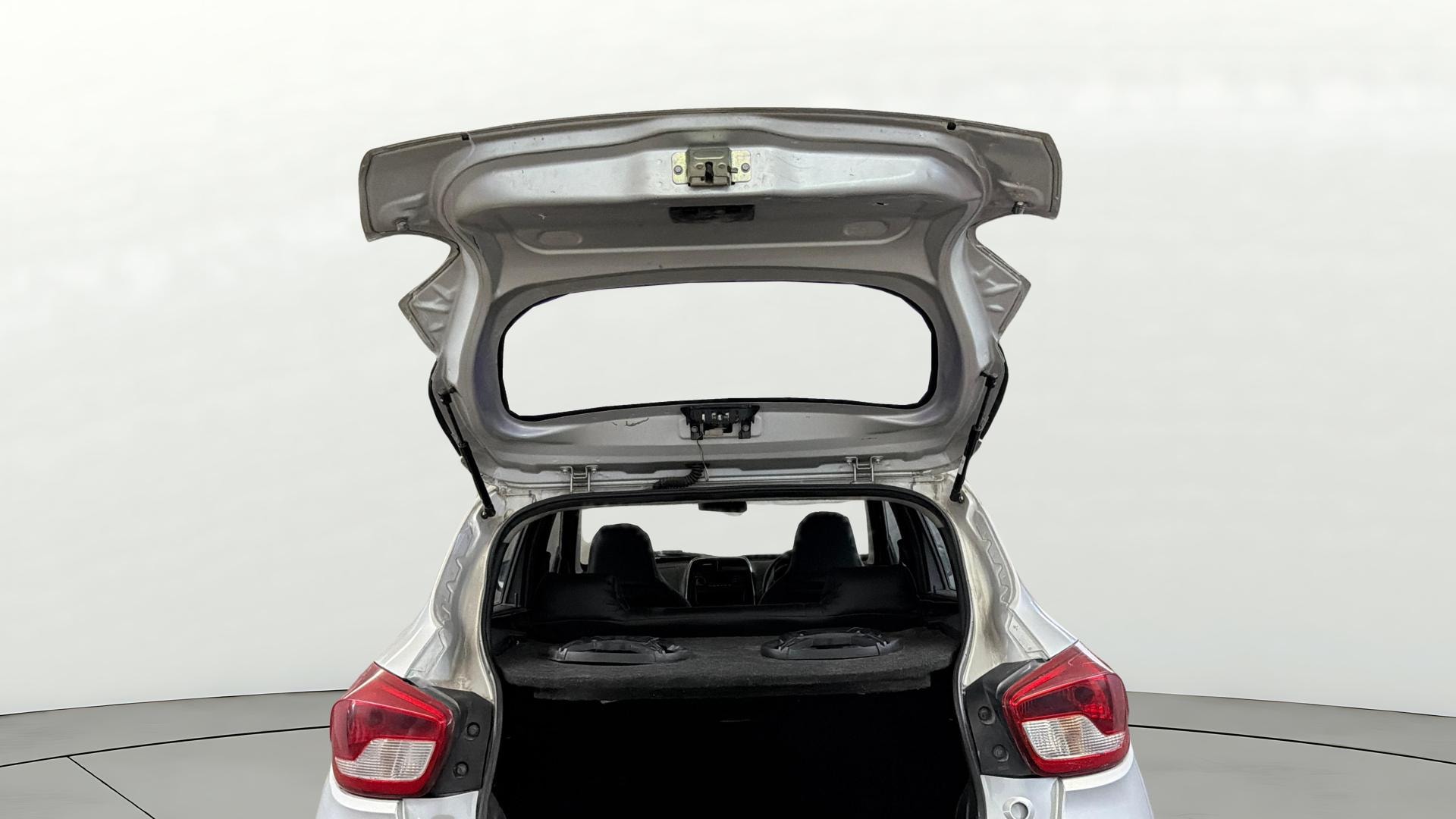 View 2019 Renault Kwid RXL 1.0 Image 16 Used 2019 Renault Kwid RXL 1.0 Image 16