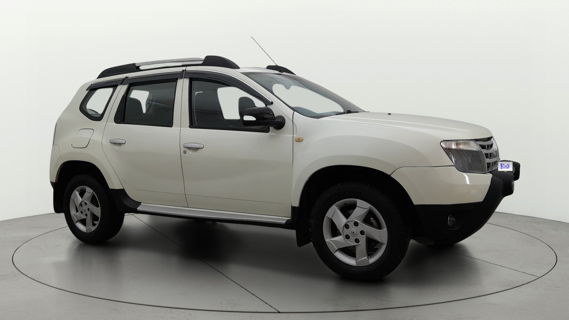 View 2015 Renault Duster Diesel 85PS 4x2 MT Image 13 Used 2015 Renault Duster Diesel 85PS 4x2 MT Image 13