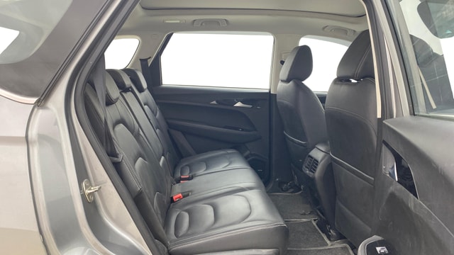 View MG Hector Image 37 Used MG Hector Image 37