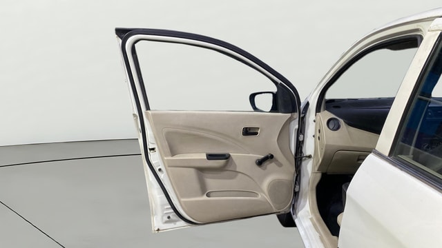 View Maruti Suzuki 1000 Image 30 Used Maruti Suzuki 1000 Image 30