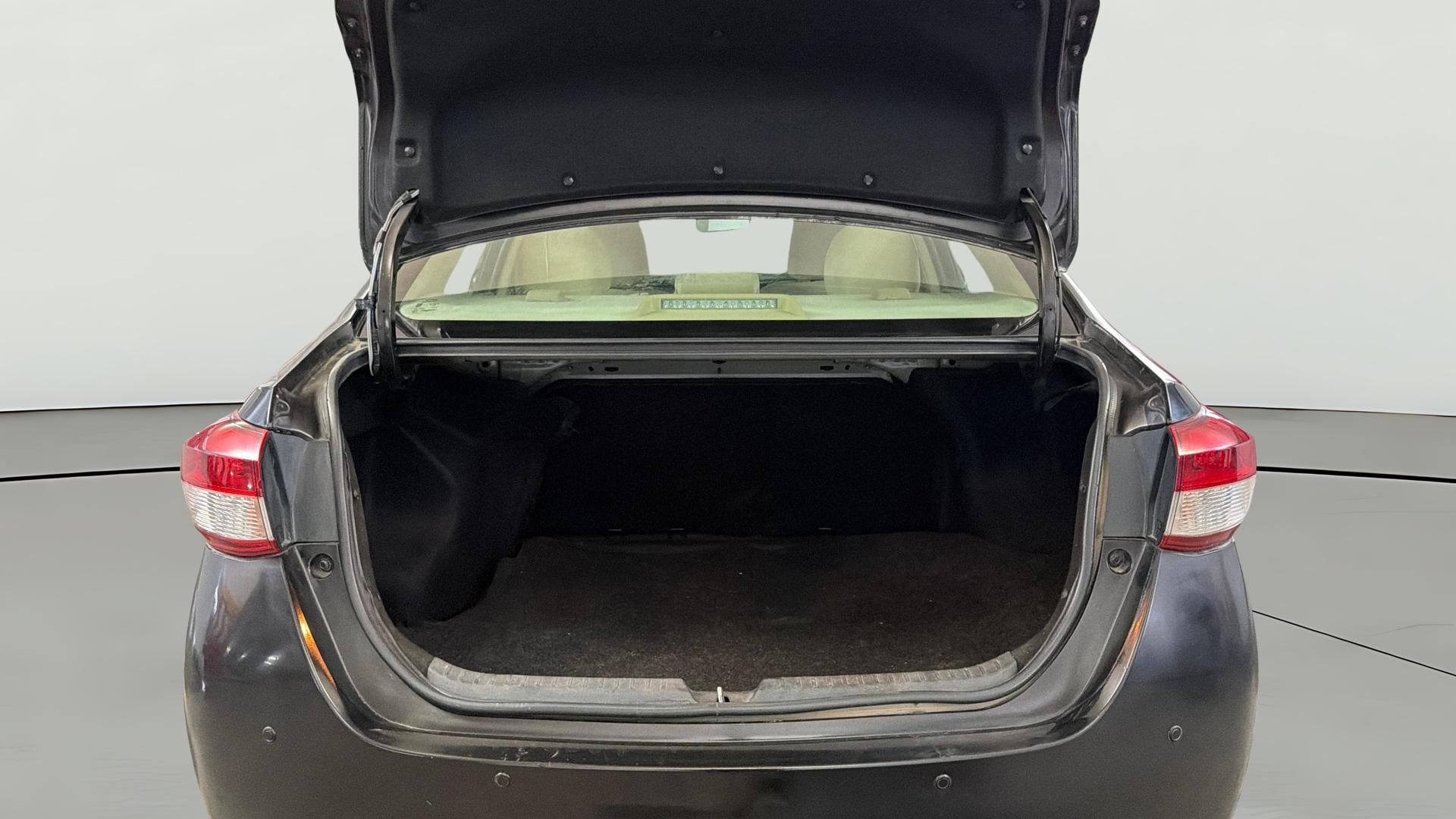 View 2019 Toyota Yaris J CVT Image 36 Used 2019 Toyota Yaris J CVT Image 36