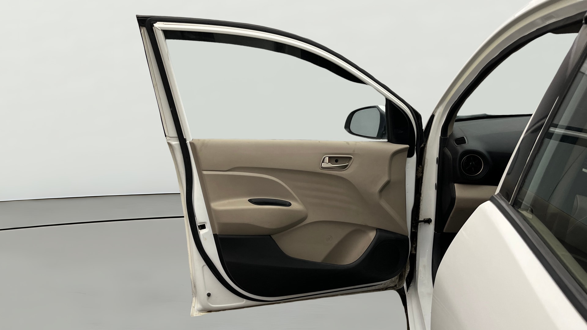 View 2019 Hyundai New Santro Sportz CNG Image 30 Used 2019 Hyundai New Santro Sportz CNG Image 30