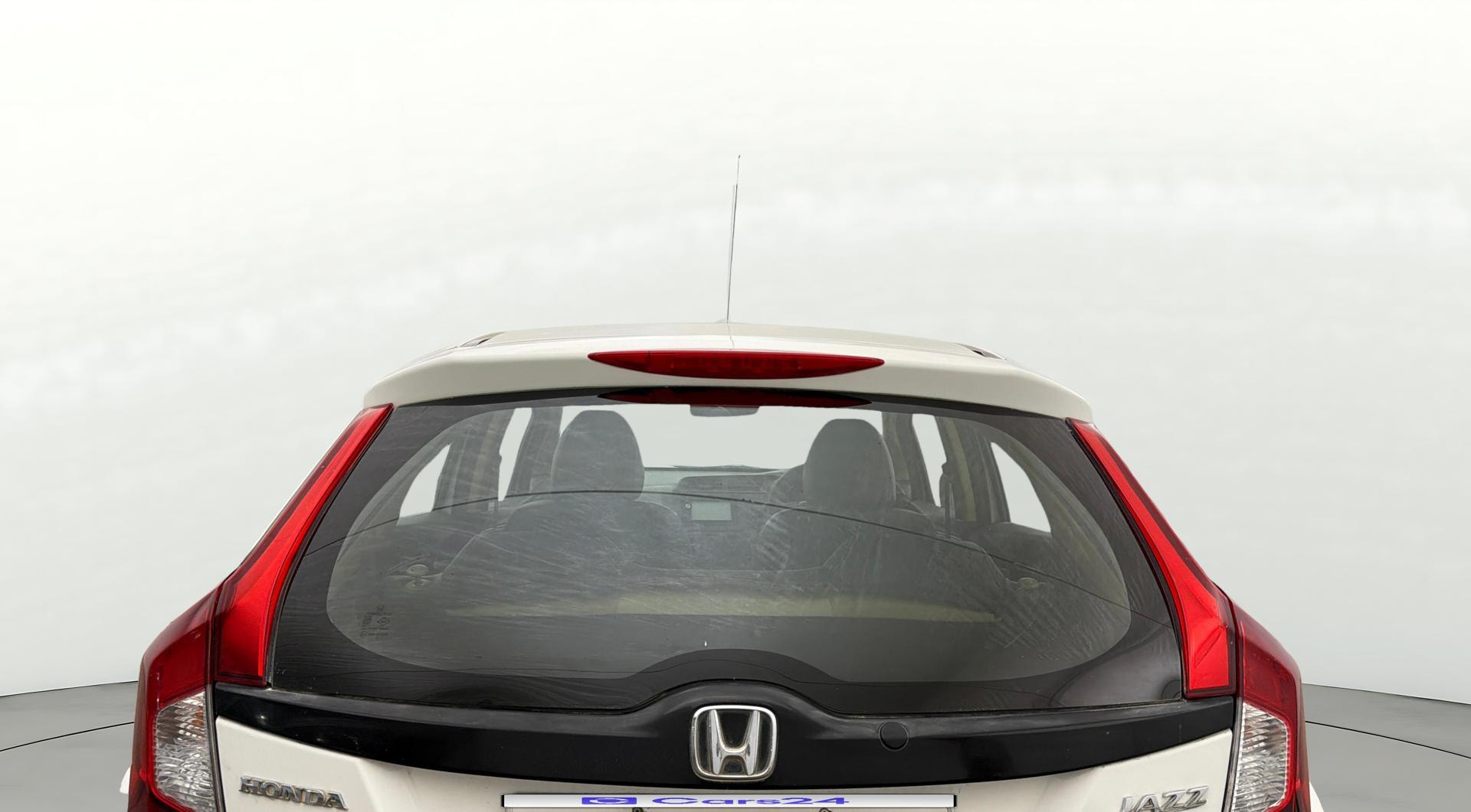 View 2017 Honda Jazz E MT Diesel Image 4 Used 2017 Honda Jazz E MT Diesel Image 4