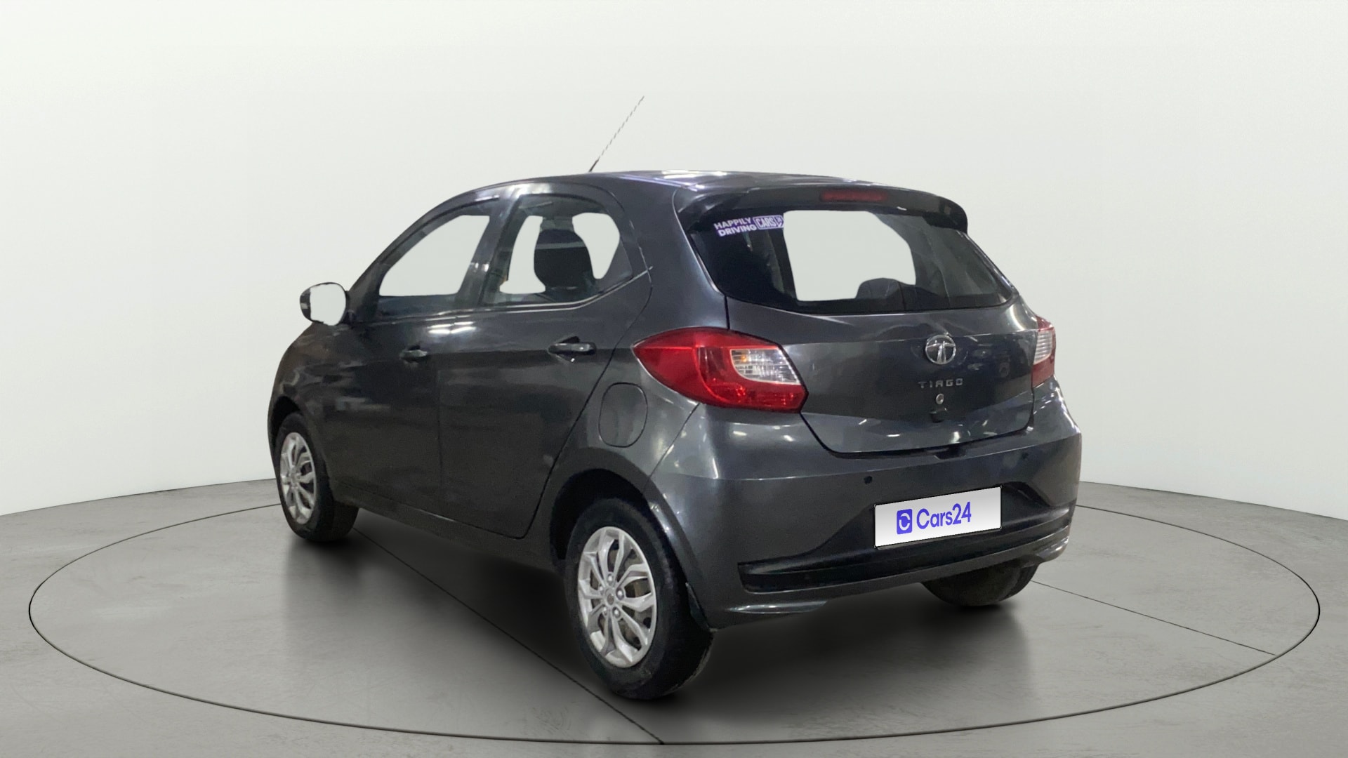View 2020 Tata Tiago Revotorq XB Image 2 Used 2020 Tata Tiago Revotorq XB Image 2