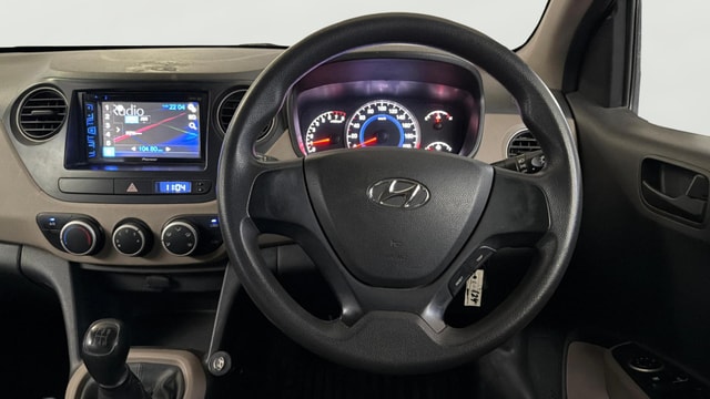 View Hyundai Grand i10 Image 20 Used Hyundai Grand i10 Image 20