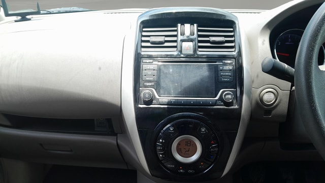 View Renault Scala Image 17 Used Renault Scala Image 17