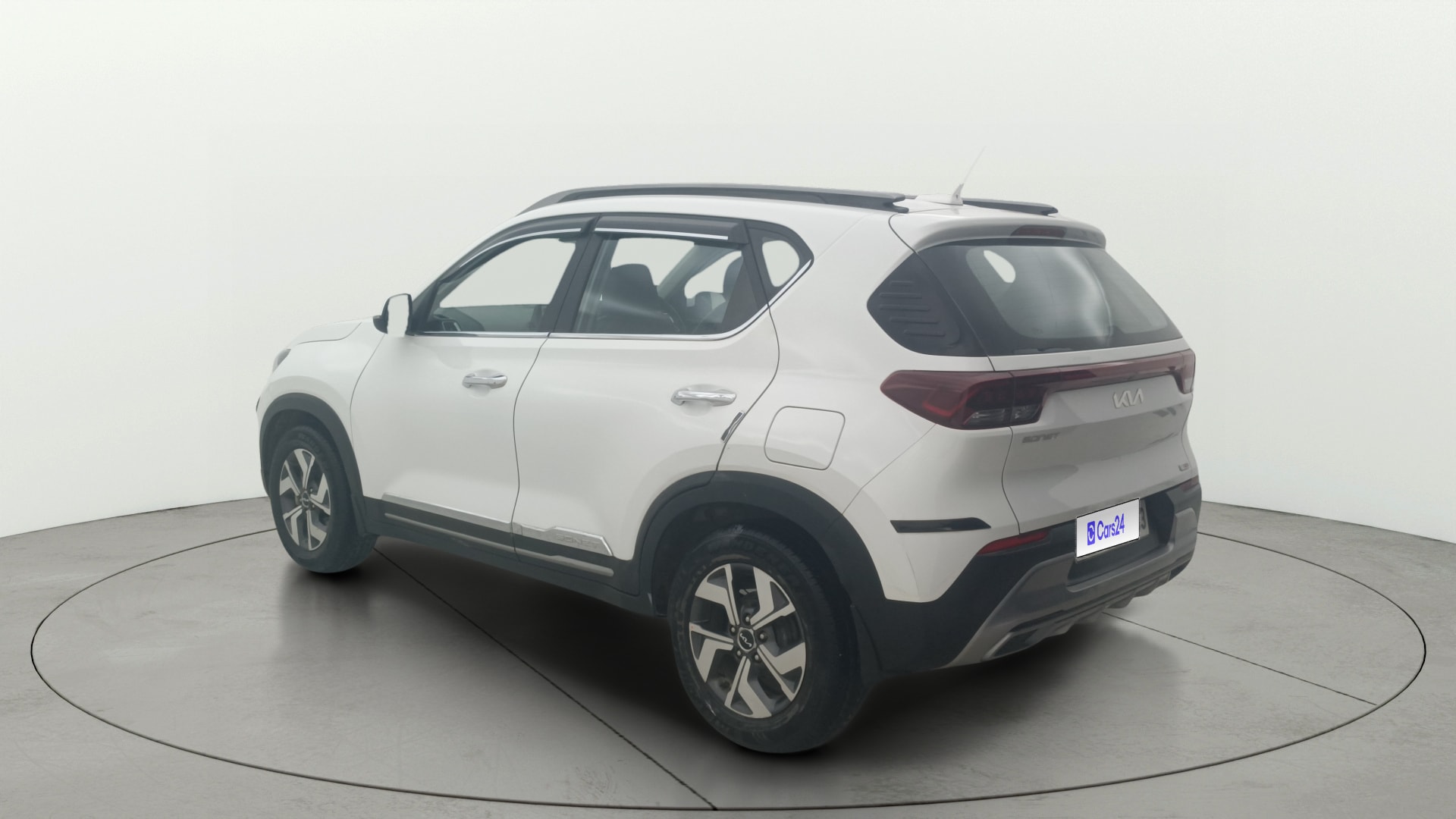 View 2023 Kia Sonet HTX DCT Petrol Image 2 Used 2023 Kia Sonet HTX DCT Petrol Image 2
