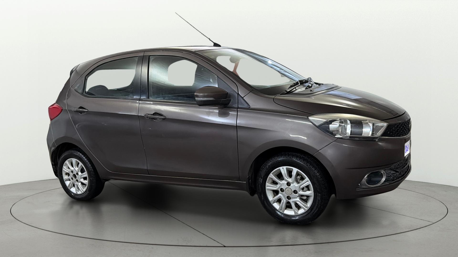 View 2016 Tata Tiago Revotorq XB Image 35 Used 2016 Tata Tiago Revotorq XB Image 35