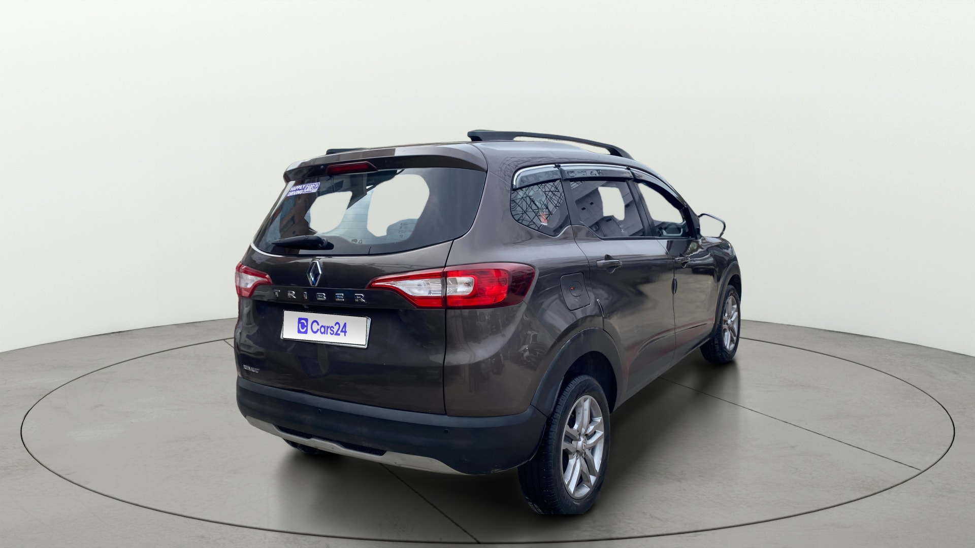 View 2022 Renault Triber RXZ Image 46 Used 2022 Renault Triber RXZ Image 46