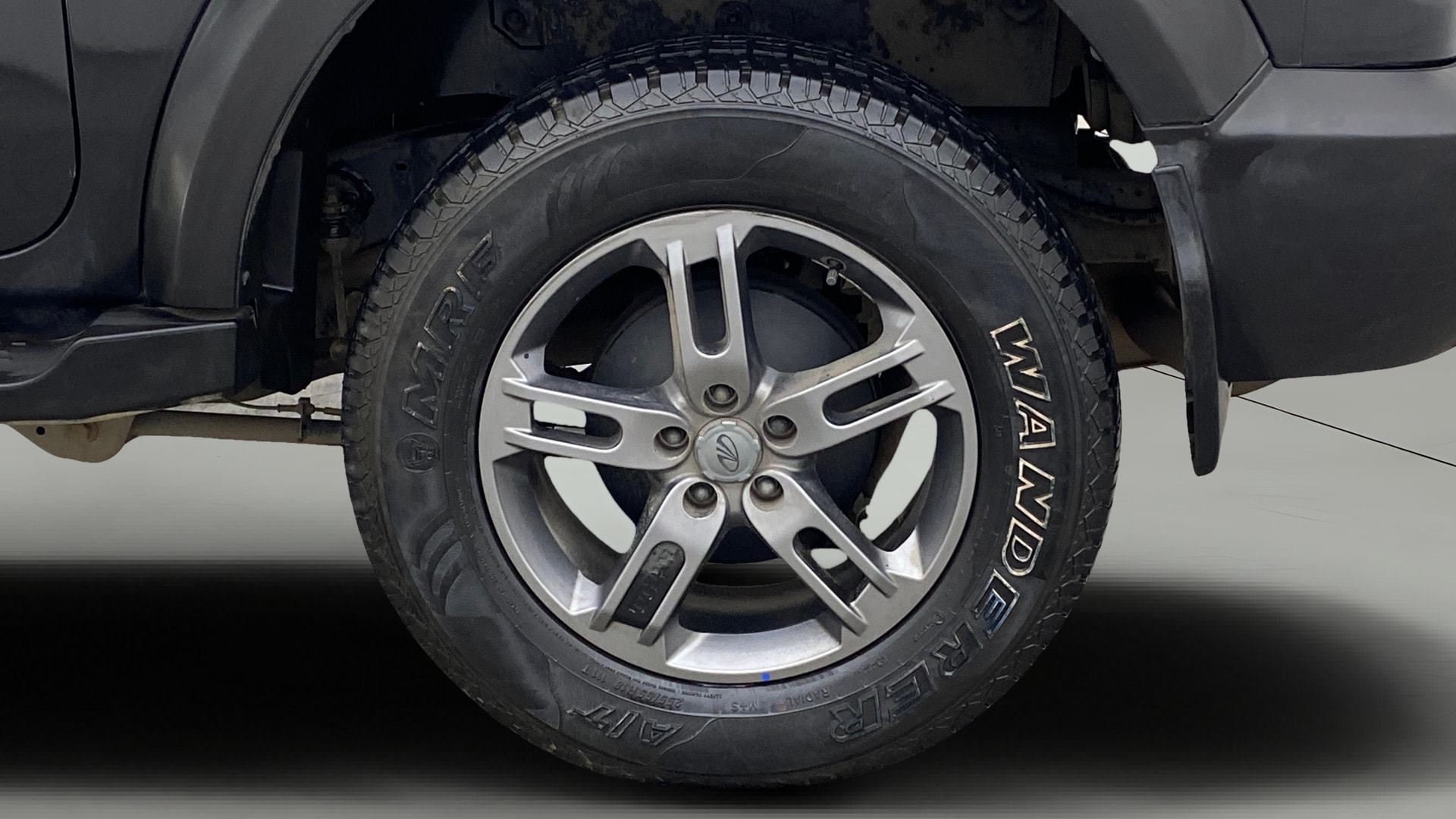 View 2021 Mahindra Thar AX Standard Manual Soft Top 6 Seater Image 11 Used 2021 Mahindra Thar AX Standard Manual Soft Top 6 Seater Image 11