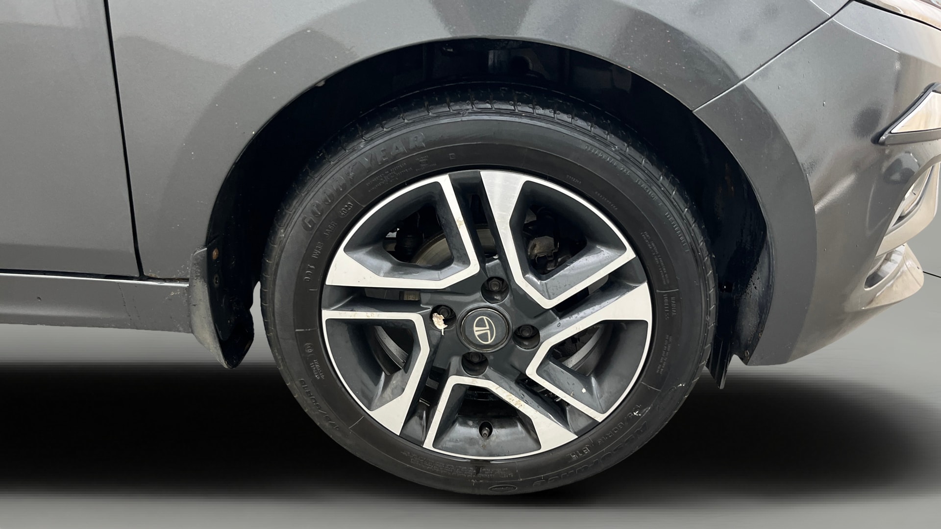 View 2020 Tata Tiago Revotorq XB Image 40 Used 2020 Tata Tiago Revotorq XB Image 40