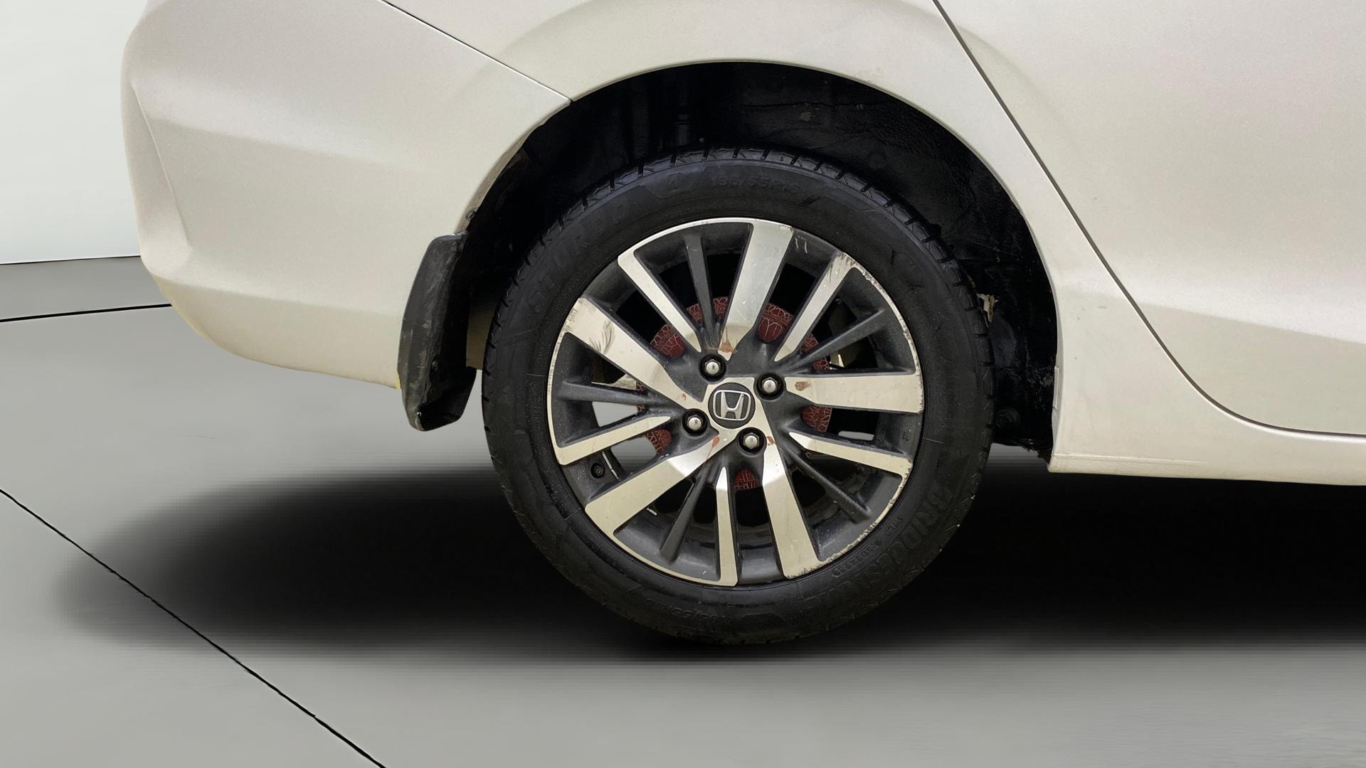 View 2021 Honda City ZX MT Diesel Anniversary Edition Image 33 Used 2021 Honda City ZX MT Diesel Anniversary Edition Image 33