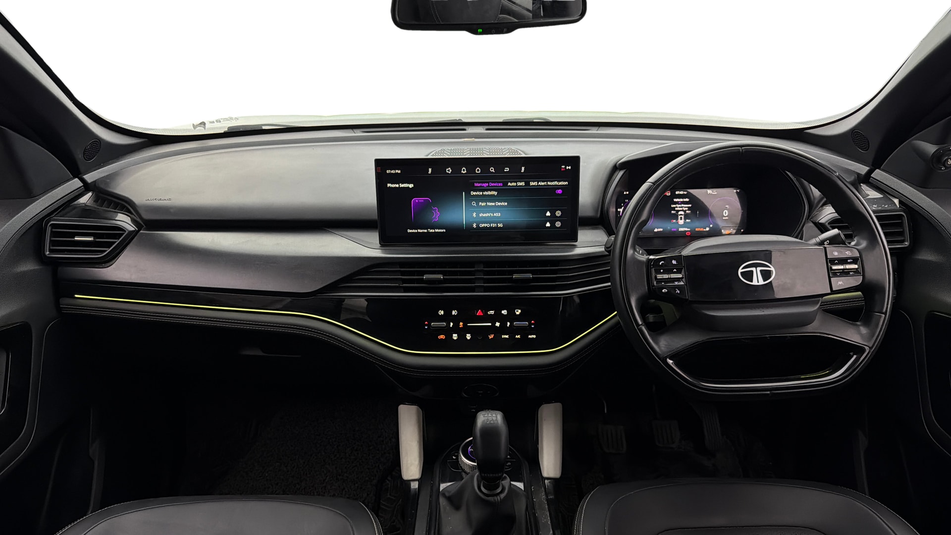 View 2024 Tata Harrier XE Image 16 Used 2024 Tata Harrier XE Image 16