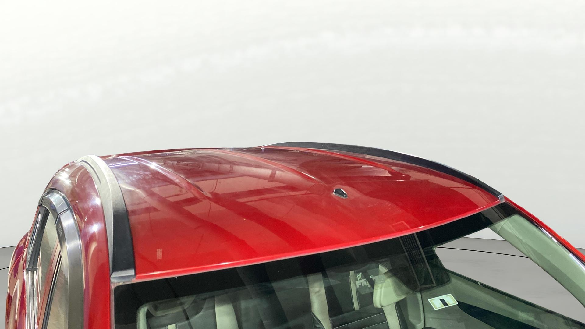 View 2017 Mahindra KUV100 K2 6 STR Image 6 Used 2017 Mahindra KUV100 K2 6 STR Image 6