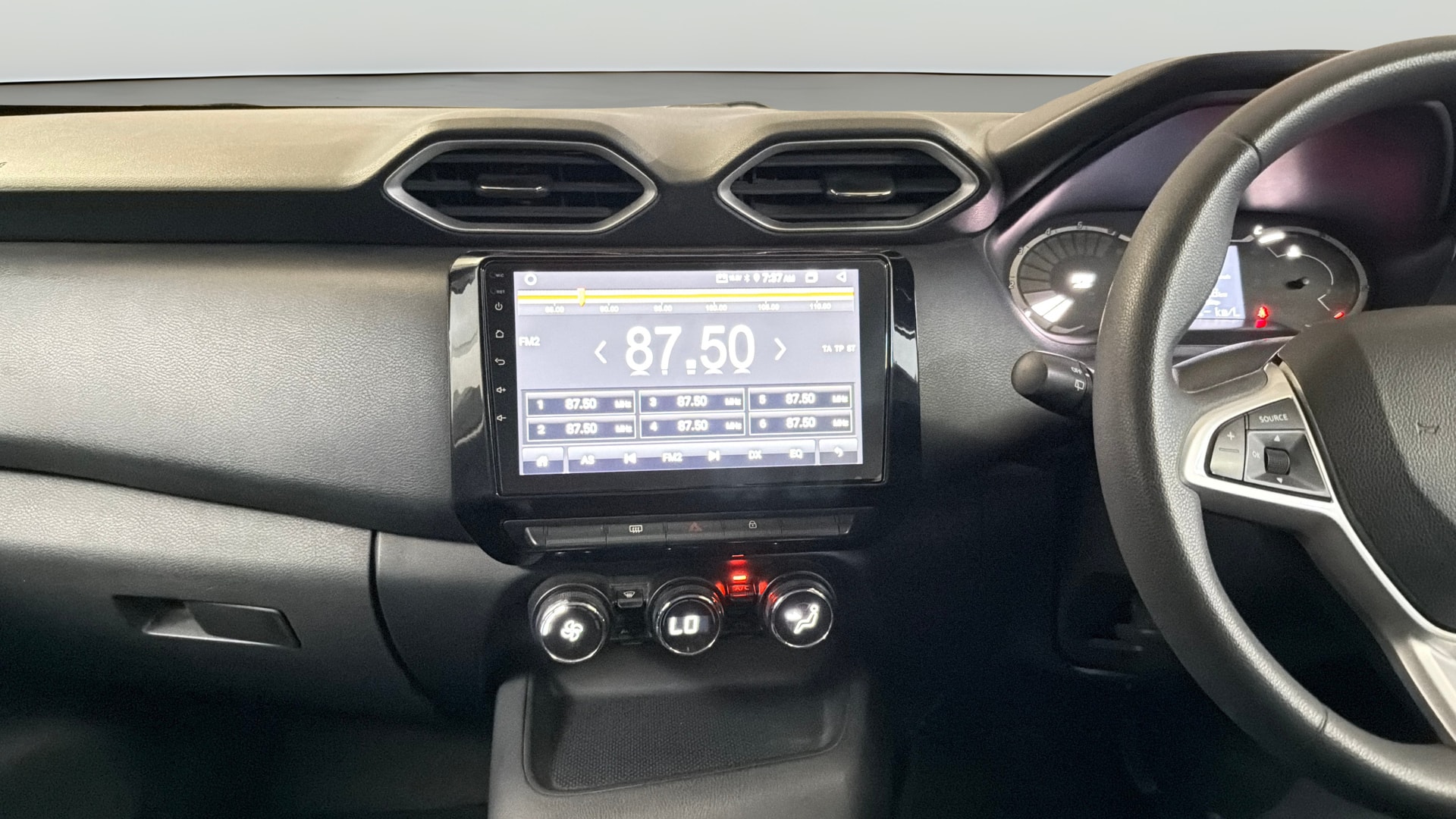 Used 2024 Nissan Magnite Used 2024 Nissan Magnite