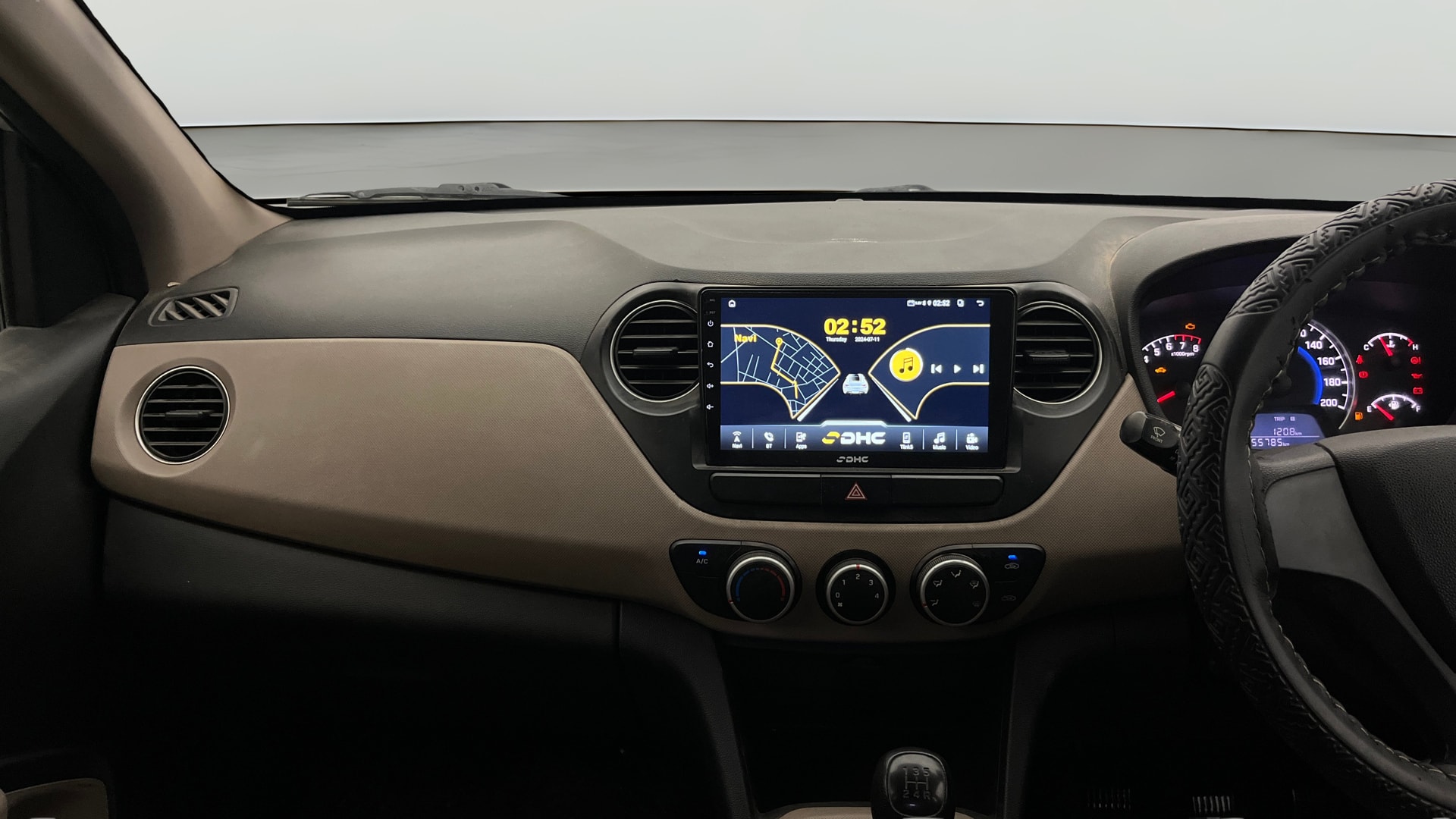 View 2017 Hyundai Grand i10 Magna 1.2 Kappa VTVT Image 17 Used 2017 Hyundai Grand i10 Magna 1.2 Kappa VTVT Image 17