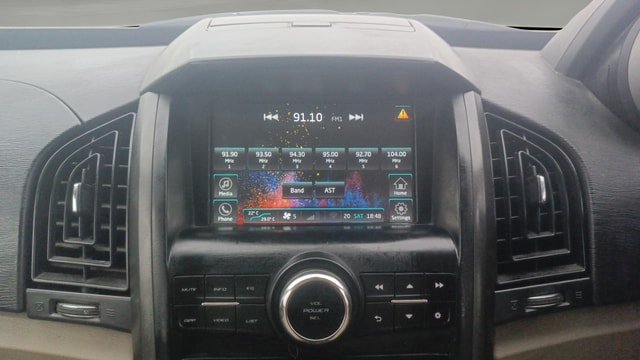 View Mahindra XUV500 Image 34 Used Mahindra XUV500 Image 34