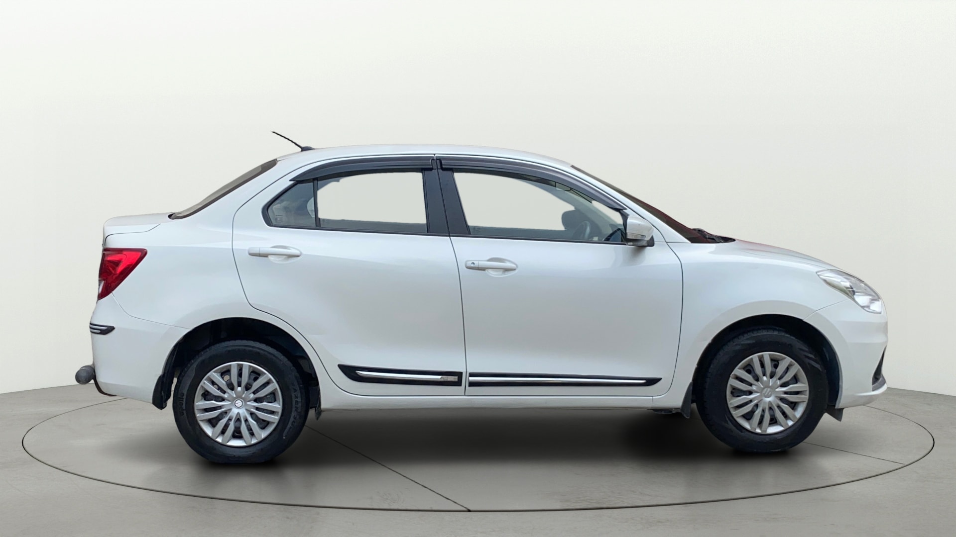 View 2022 Maruti Suzuki 1000 Base Variant Image 25 Used 2022 Maruti Suzuki 1000 Base Variant Image 25