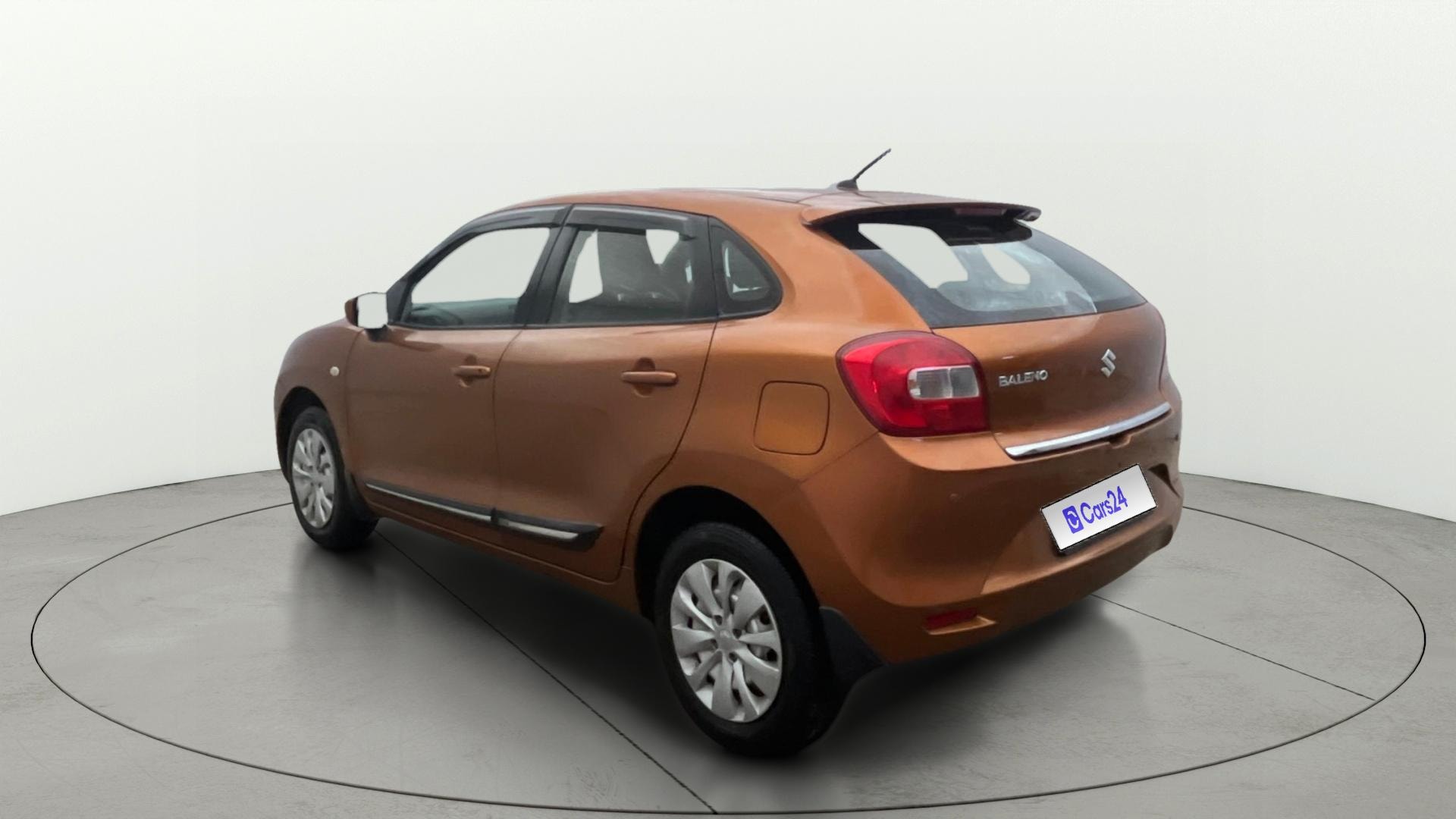View 2016 Maruti Suzuki 1000 Base Variant Image 2 Used 2016 Maruti Suzuki 1000 Base Variant Image 2