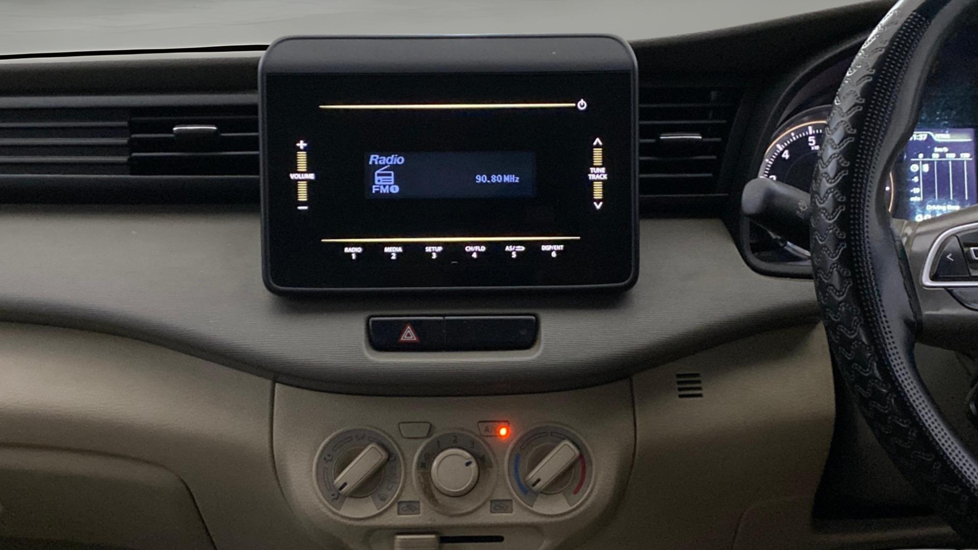 View 2022 Maruti Suzuki 1000 Base Variant Image 18 Used 2022 Maruti Suzuki 1000 Base Variant Image 18