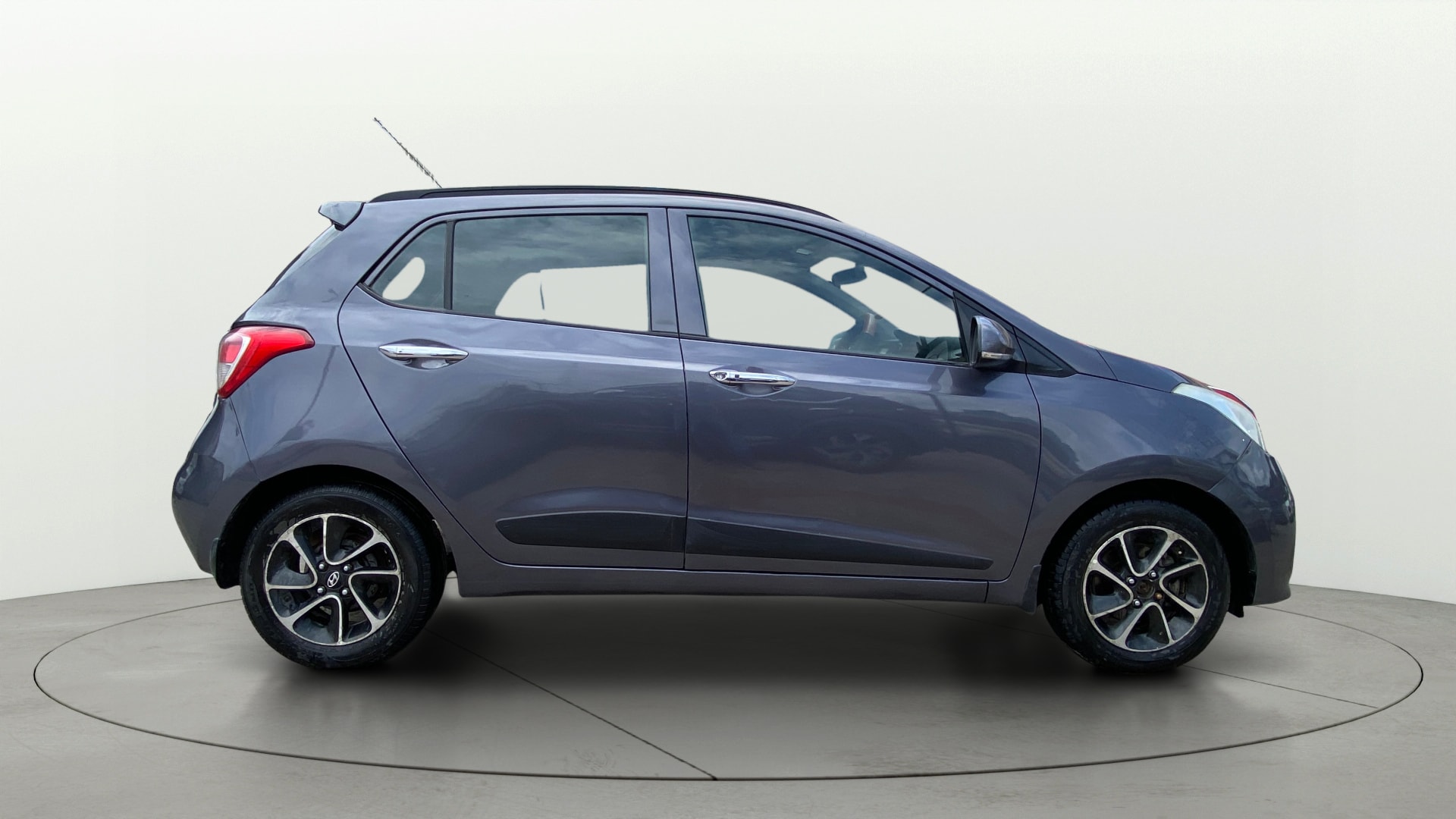 View 2017 Hyundai Grand i10 1.2 Asta Petrol Image 8 Used 2017 Hyundai Grand i10 1.2 Asta Petrol Image 8