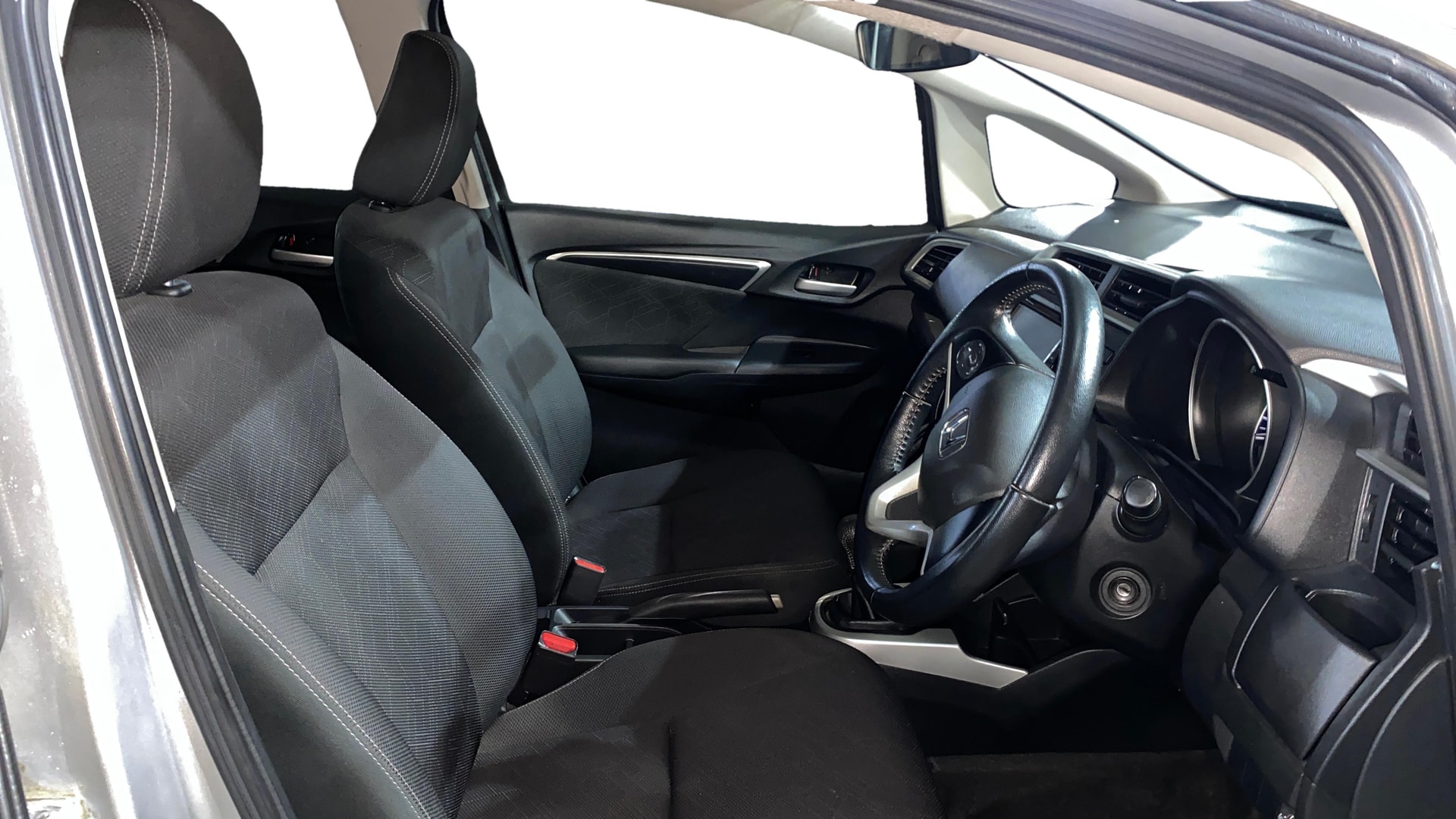 View 2018 Honda Jazz E MT Diesel Image 26 Used 2018 Honda Jazz E MT Diesel Image 26