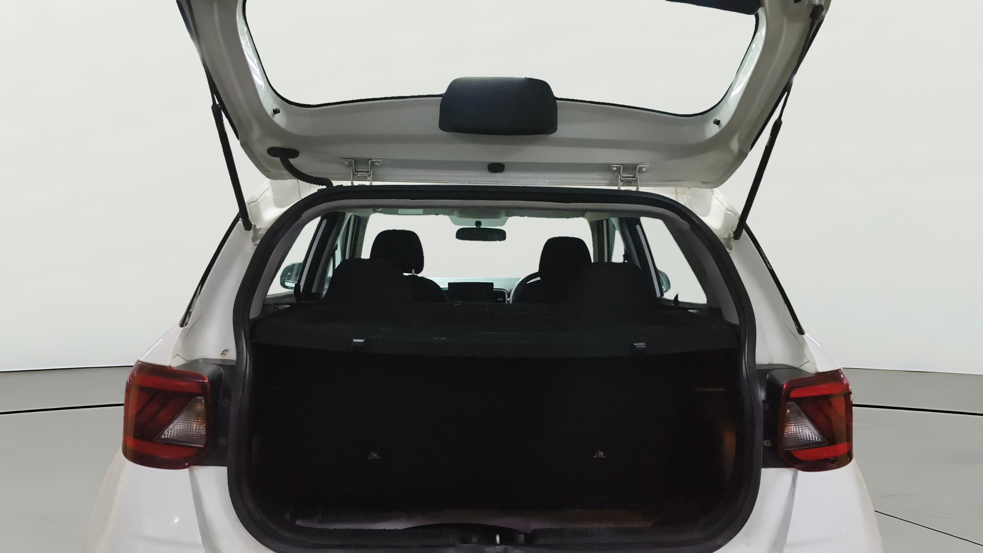 View 2019 Hyundai Venue E 1.2 Petrol BS IV Image 38 Used 2019 Hyundai Venue E 1.2 Petrol BS IV Image 38