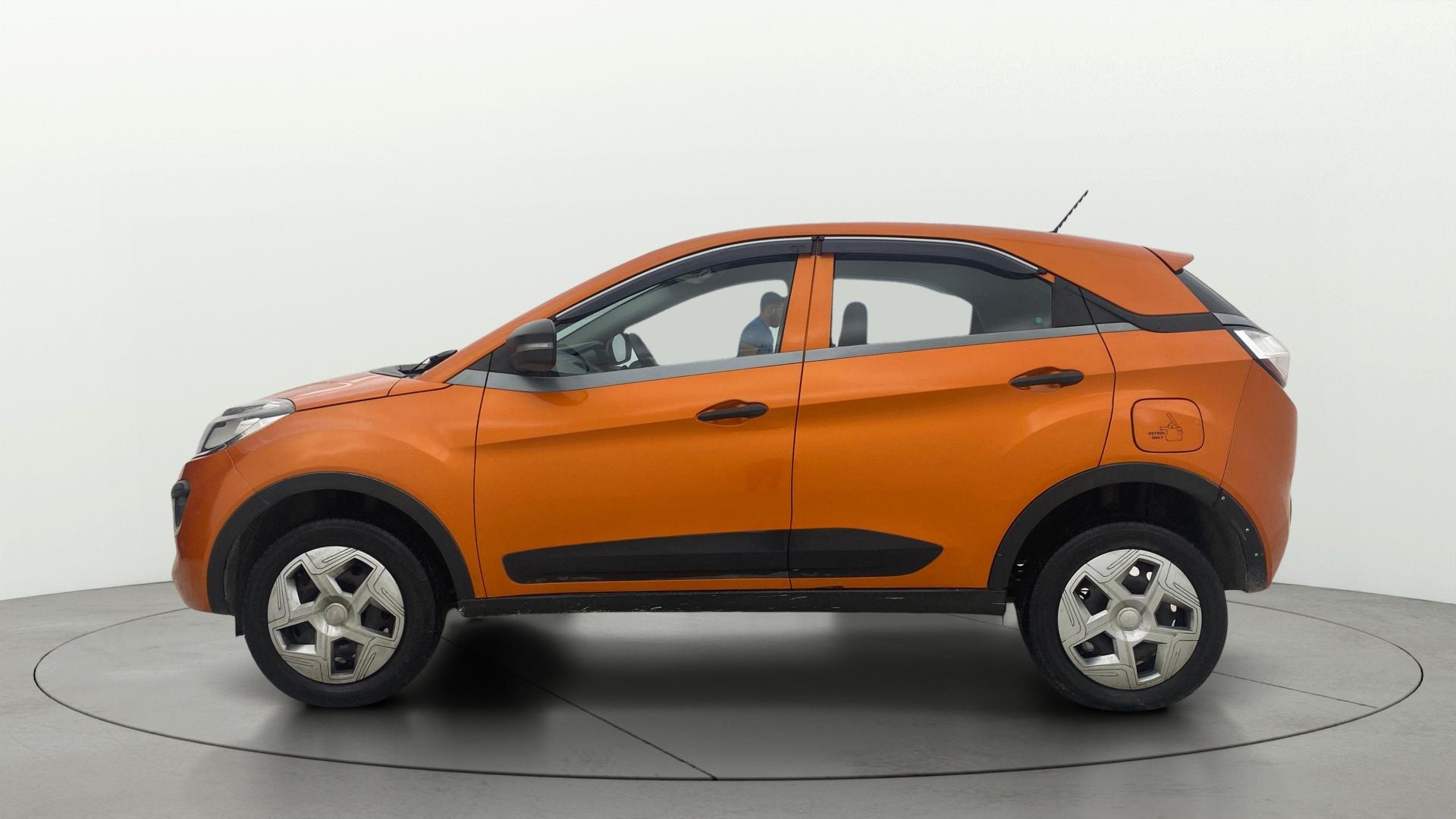 View 2019 Tata Nexon Revotron XM Image 5 Used 2019 Tata Nexon Revotron XM Image 5