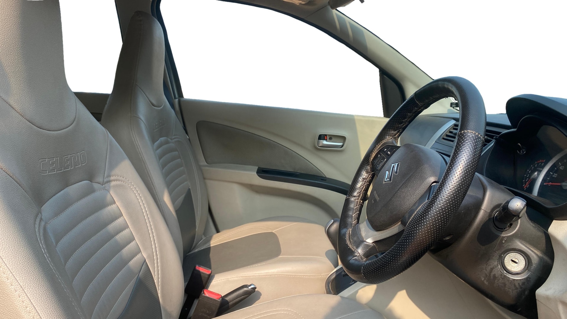 View 2018 Maruti Suzuki 1000 Base Variant Image 16 Used 2018 Maruti Suzuki 1000 Base Variant Image 16
