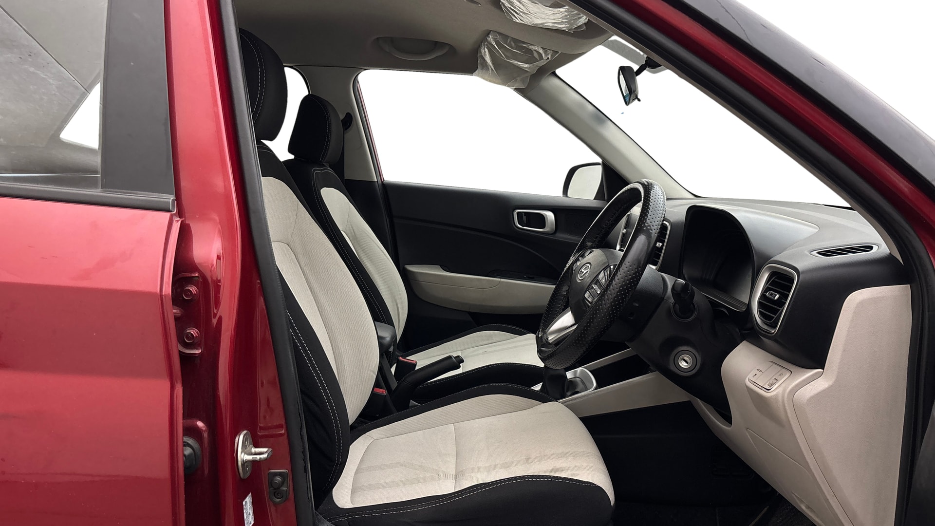 View 2022 Hyundai Venue S (O) 1.0 Turbo Petrol MT Image 26 Used 2022 Hyundai Venue S (O) 1.0 Turbo Petrol MT Image 26