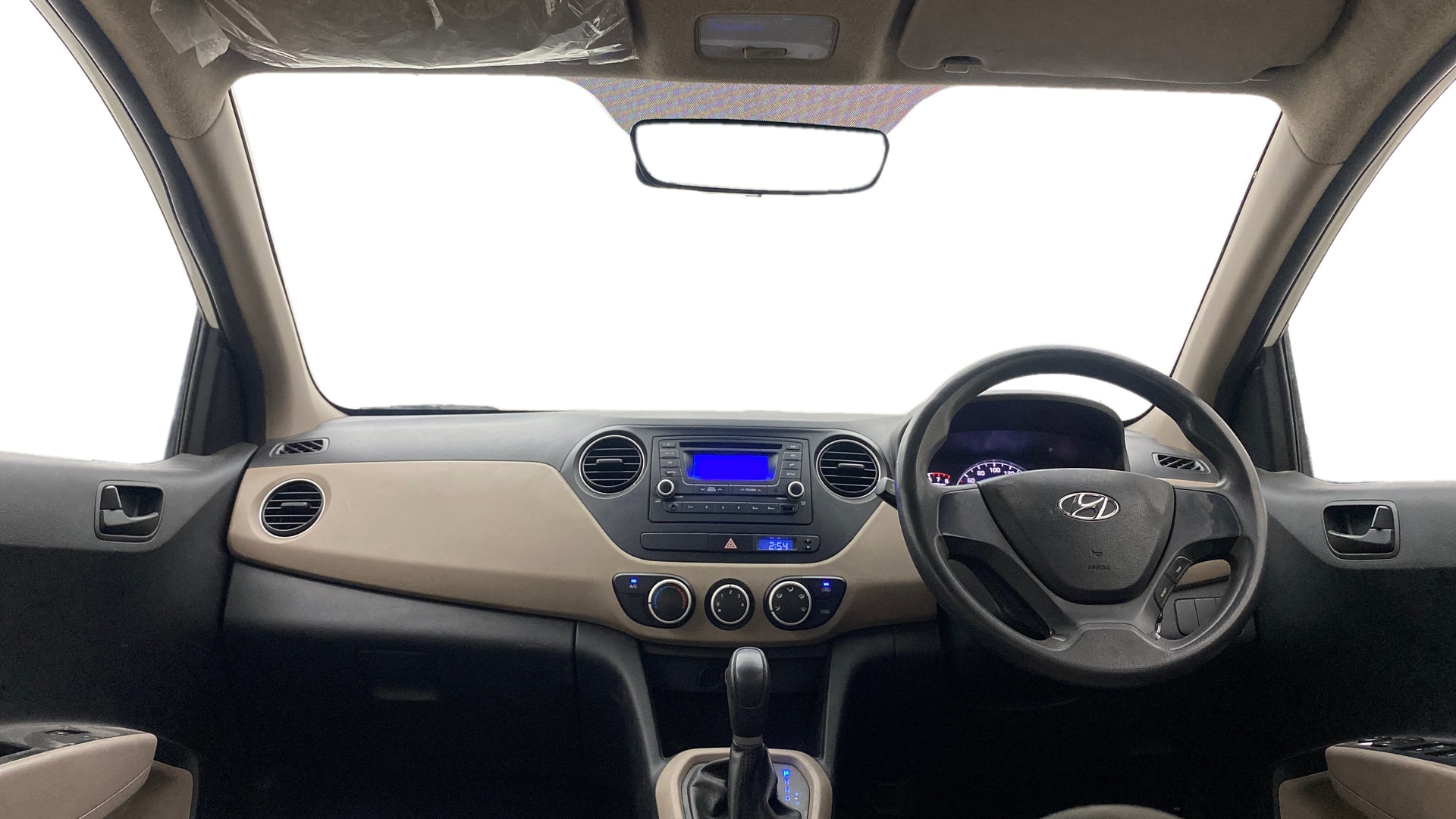 View 2017 Hyundai Grand i10 1.2 Magna Petrol AT Image 15 Used 2017 Hyundai Grand i10 1.2 Magna Petrol AT Image 15