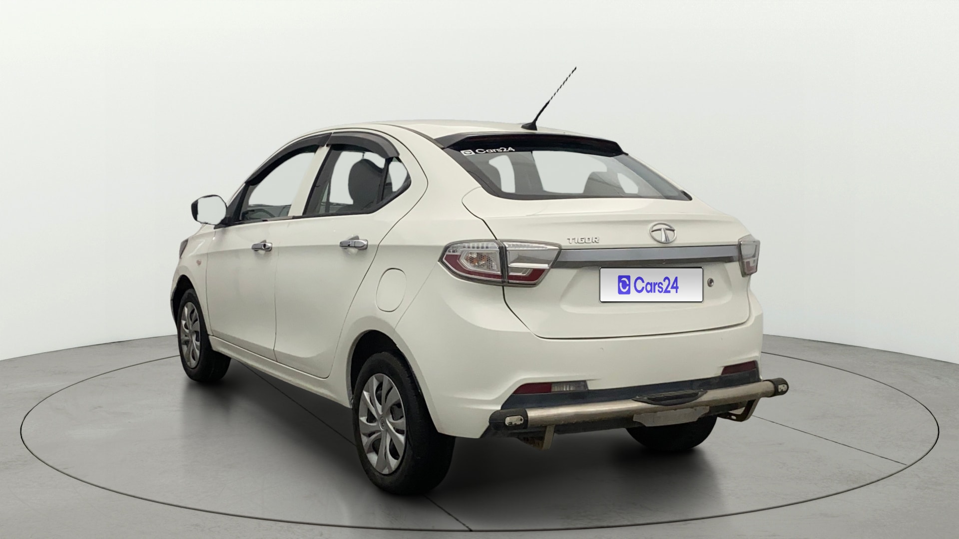 View 2022 Tata Tigor XE Diesel Image 2 Used 2022 Tata Tigor XE Diesel Image 2